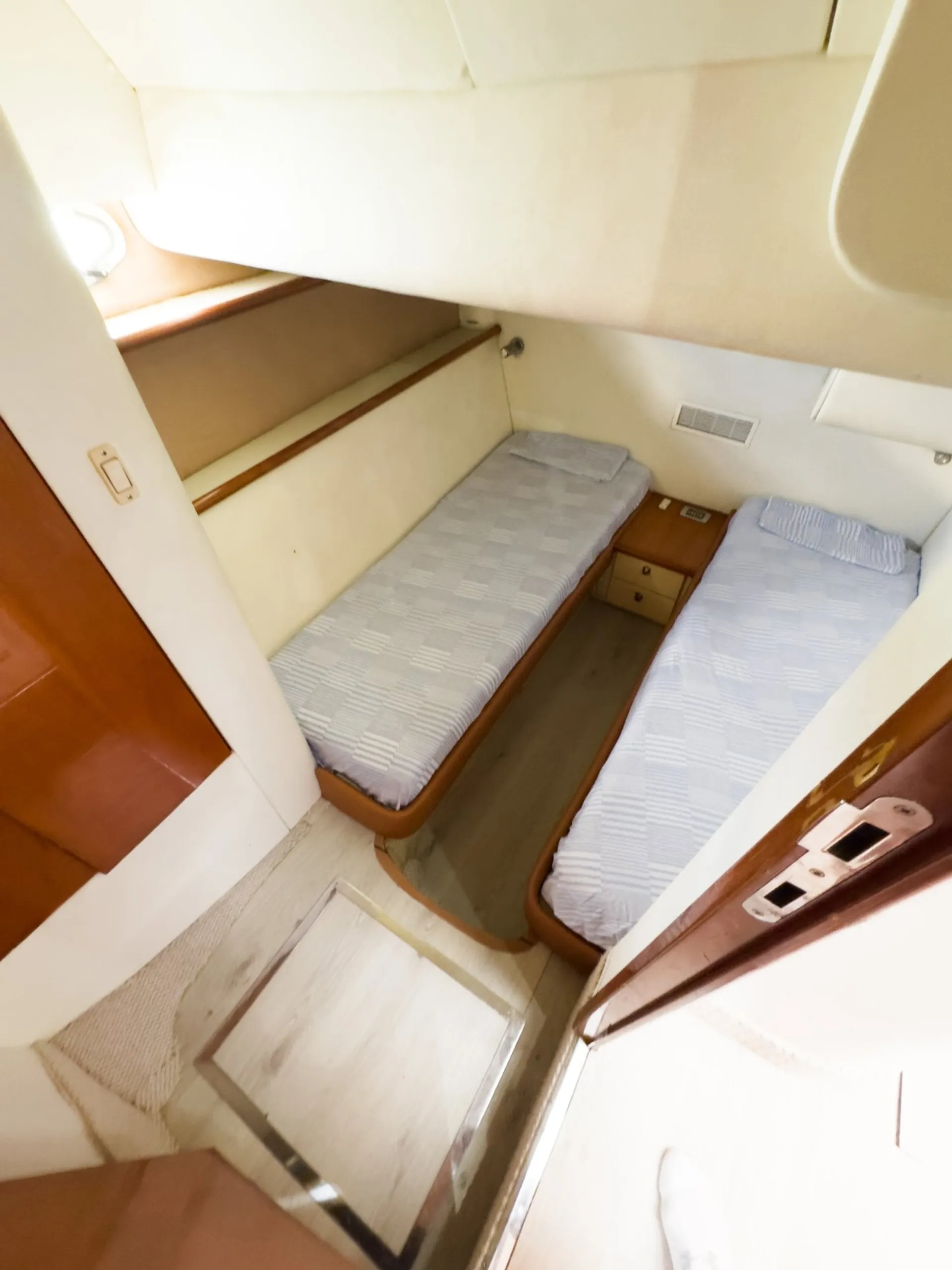 Enjoy Miami In 50FT SUNSEEKER MANHATTAN!