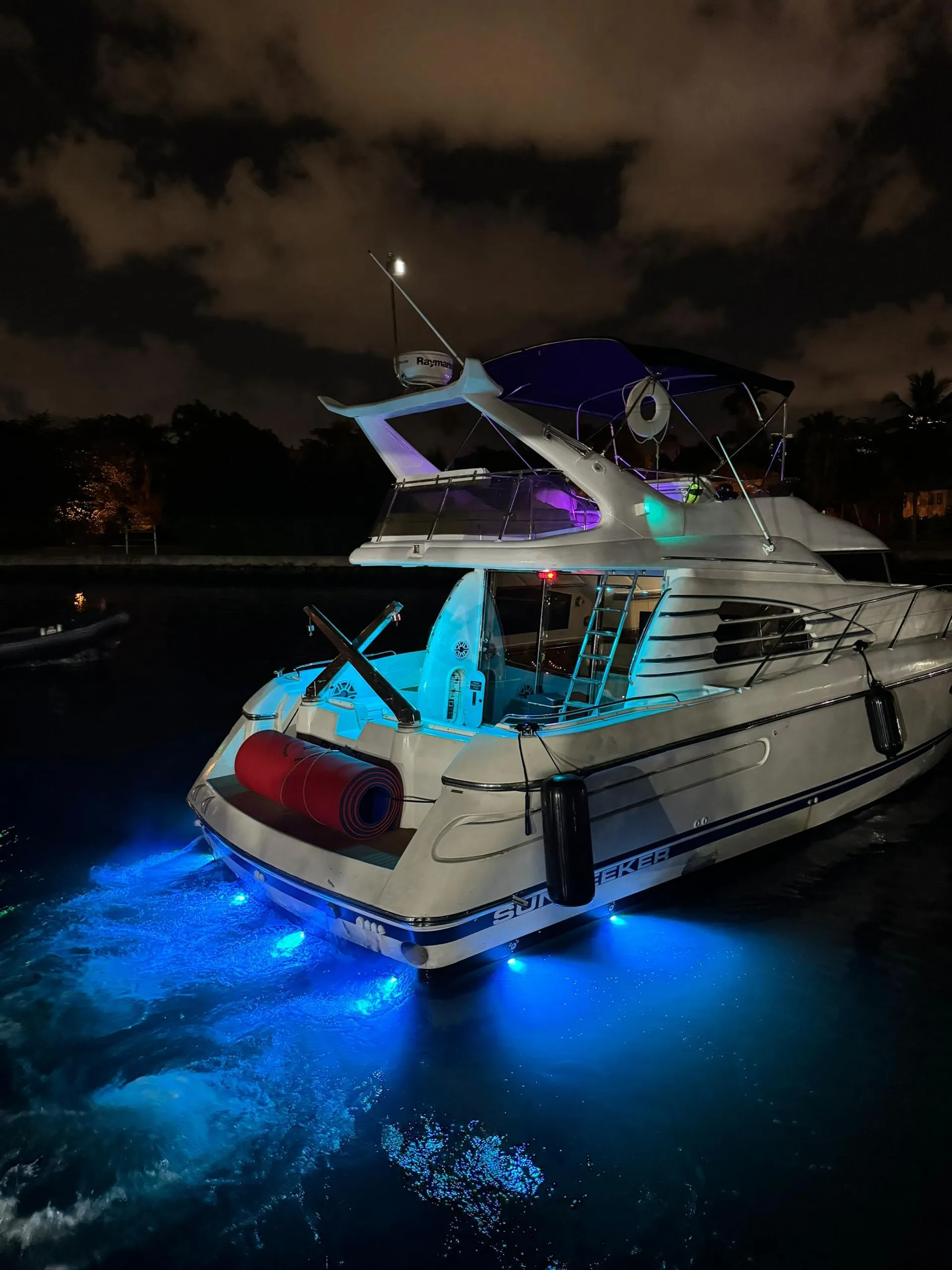 Enjoy Miami In 50FT SUNSEEKER MANHATTAN!