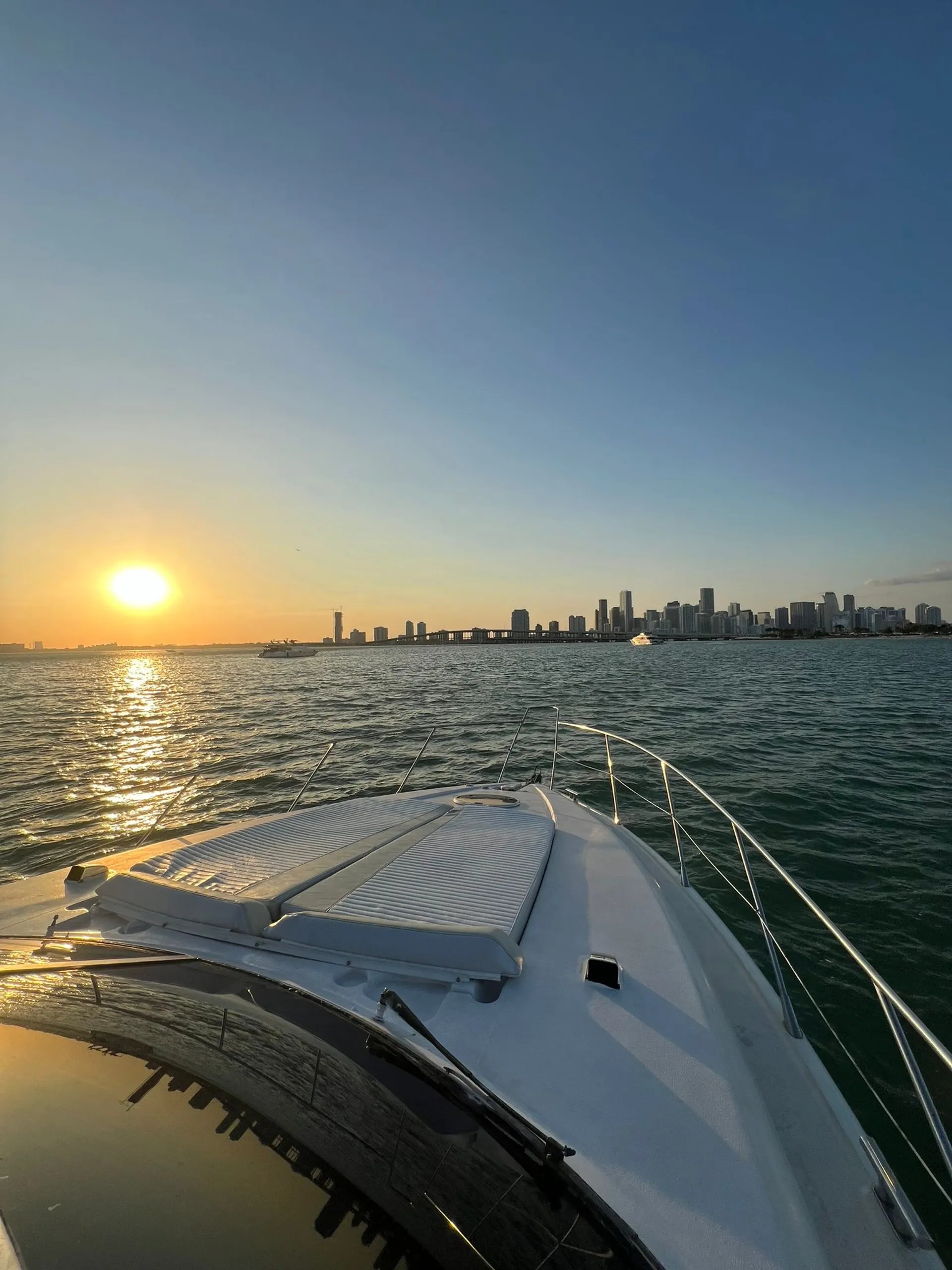 Enjoy Miami In 50FT SUNSEEKER MANHATTAN!