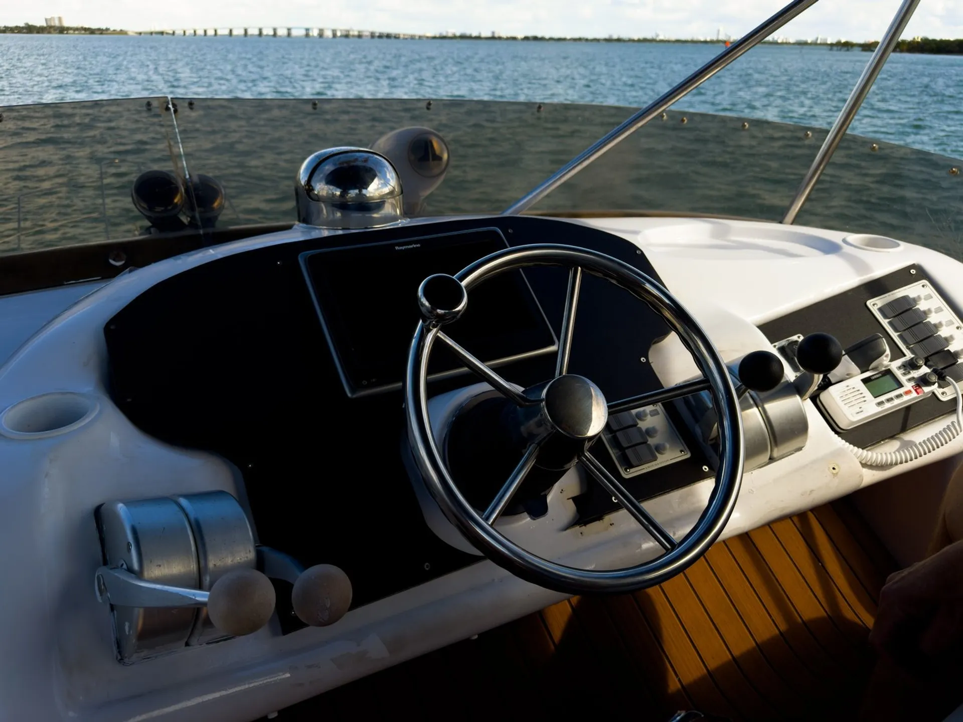 Enjoy Miami In 50FT SUNSEEKER MANHATTAN!