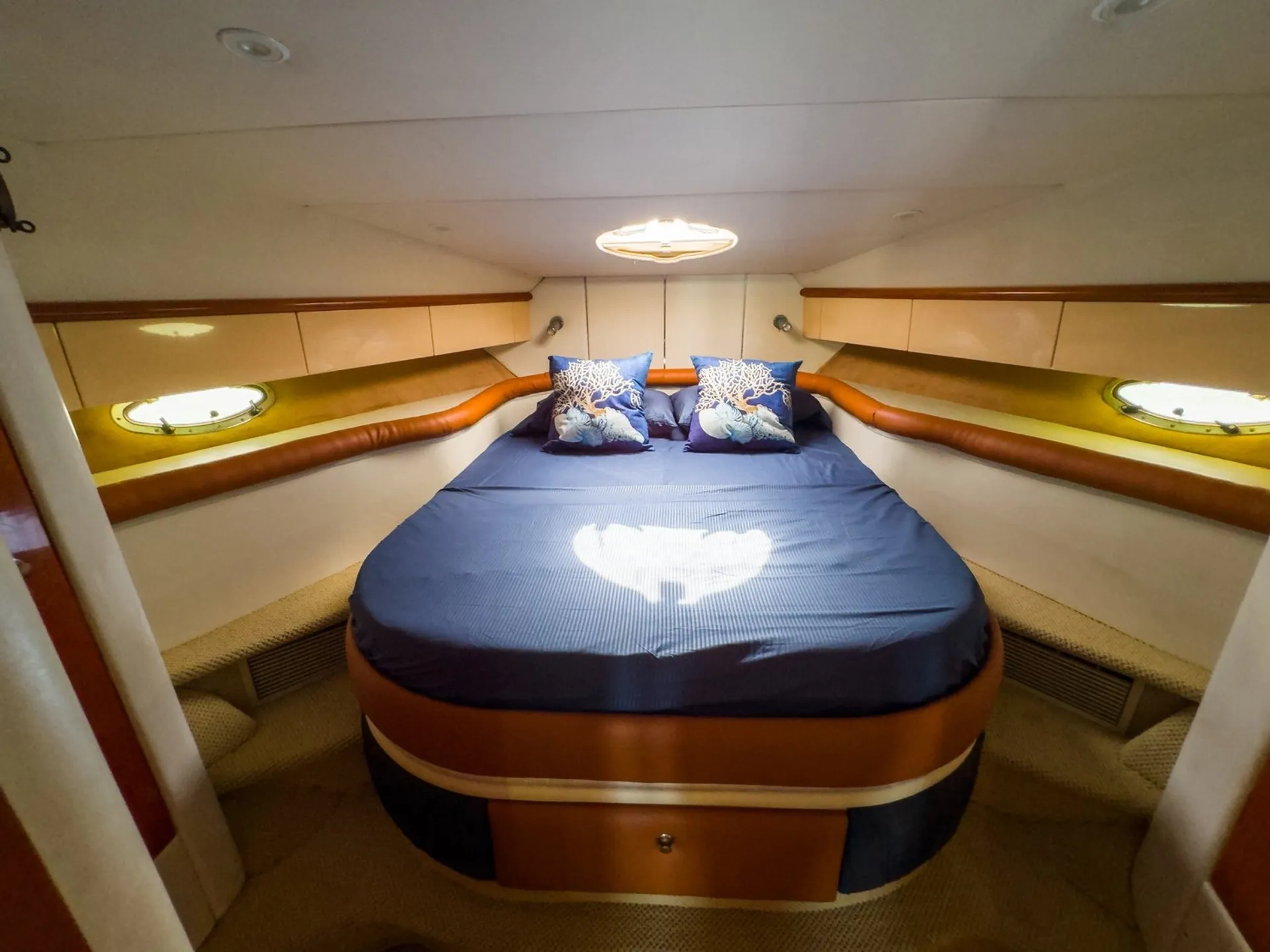 Enjoy Miami In 50FT SUNSEEKER MANHATTAN!