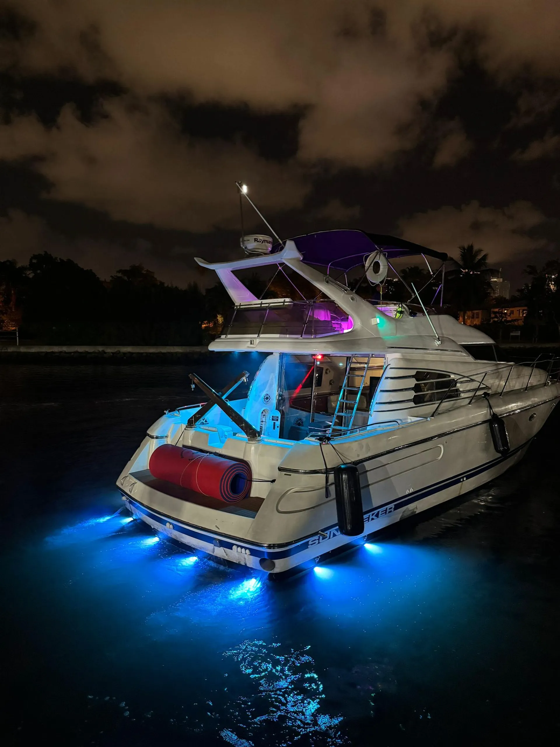 Enjoy Miami In 50FT SUNSEEKER MANHATTAN!