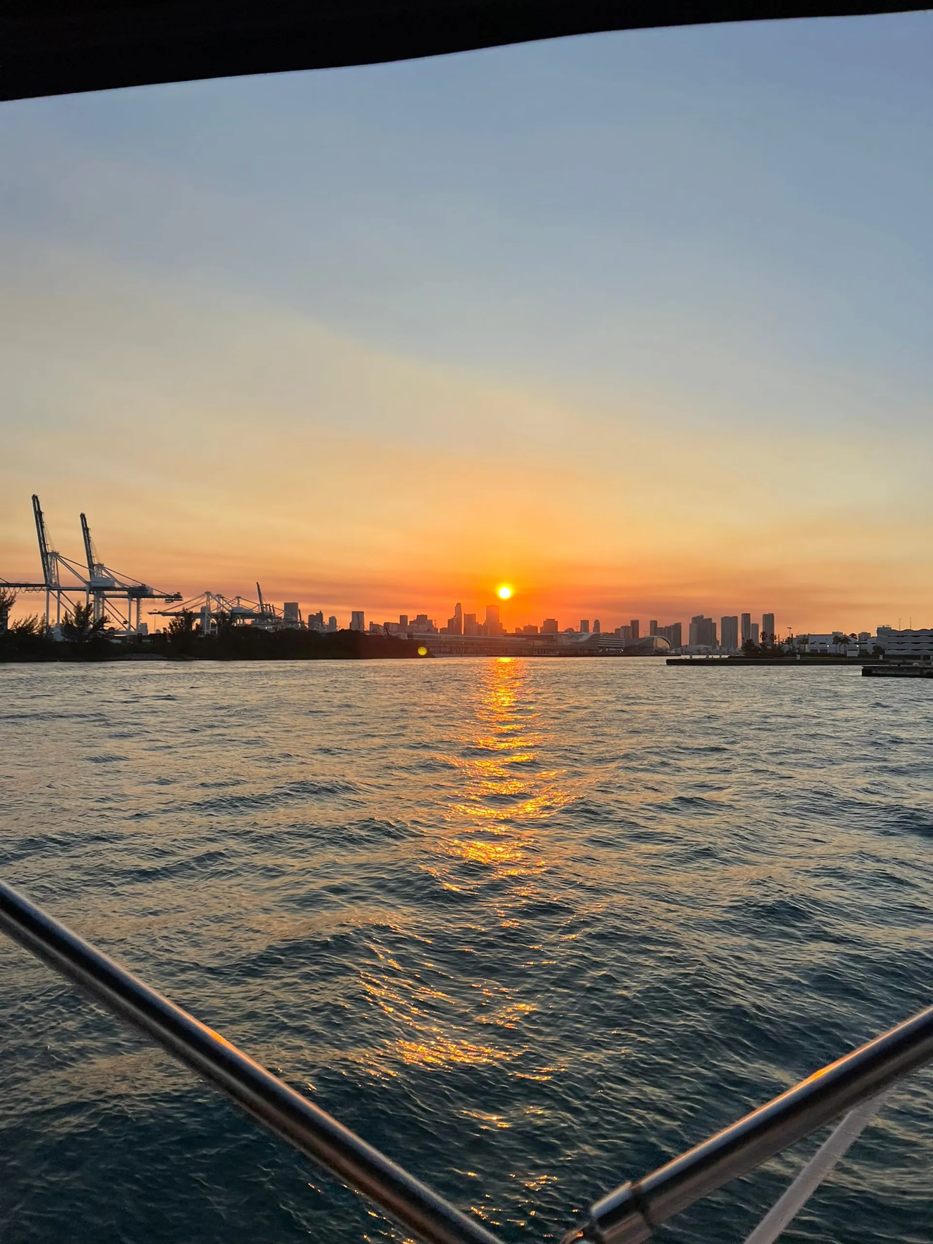 Enjoy Miami In 50FT SUNSEEKER MANHATTAN!