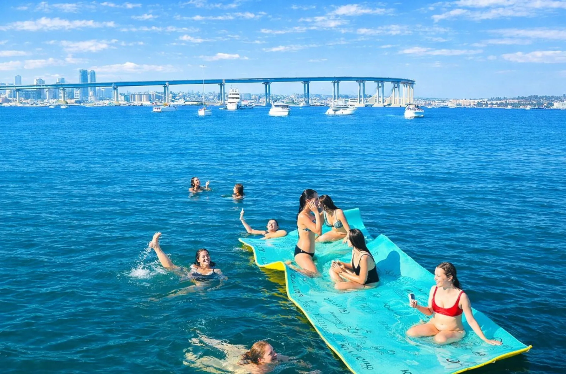 59ft Paradise Party Yacht – BYOB- Music-Dance