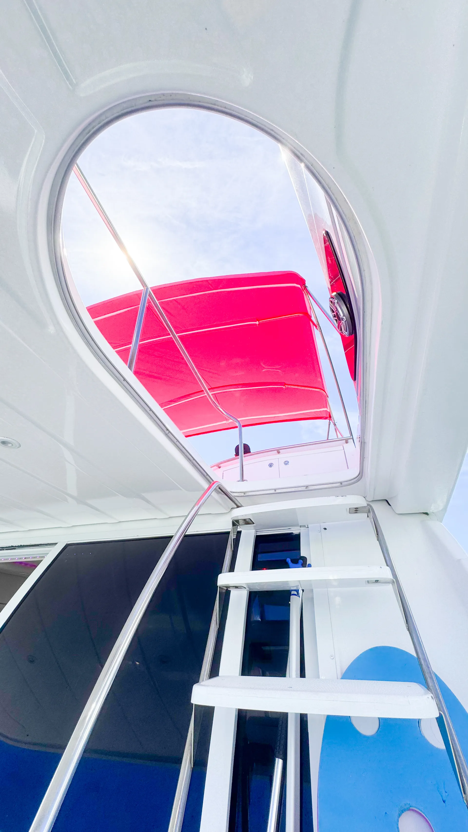  Enjoy MAXUM 46ft "Pink Lady" in Miami!