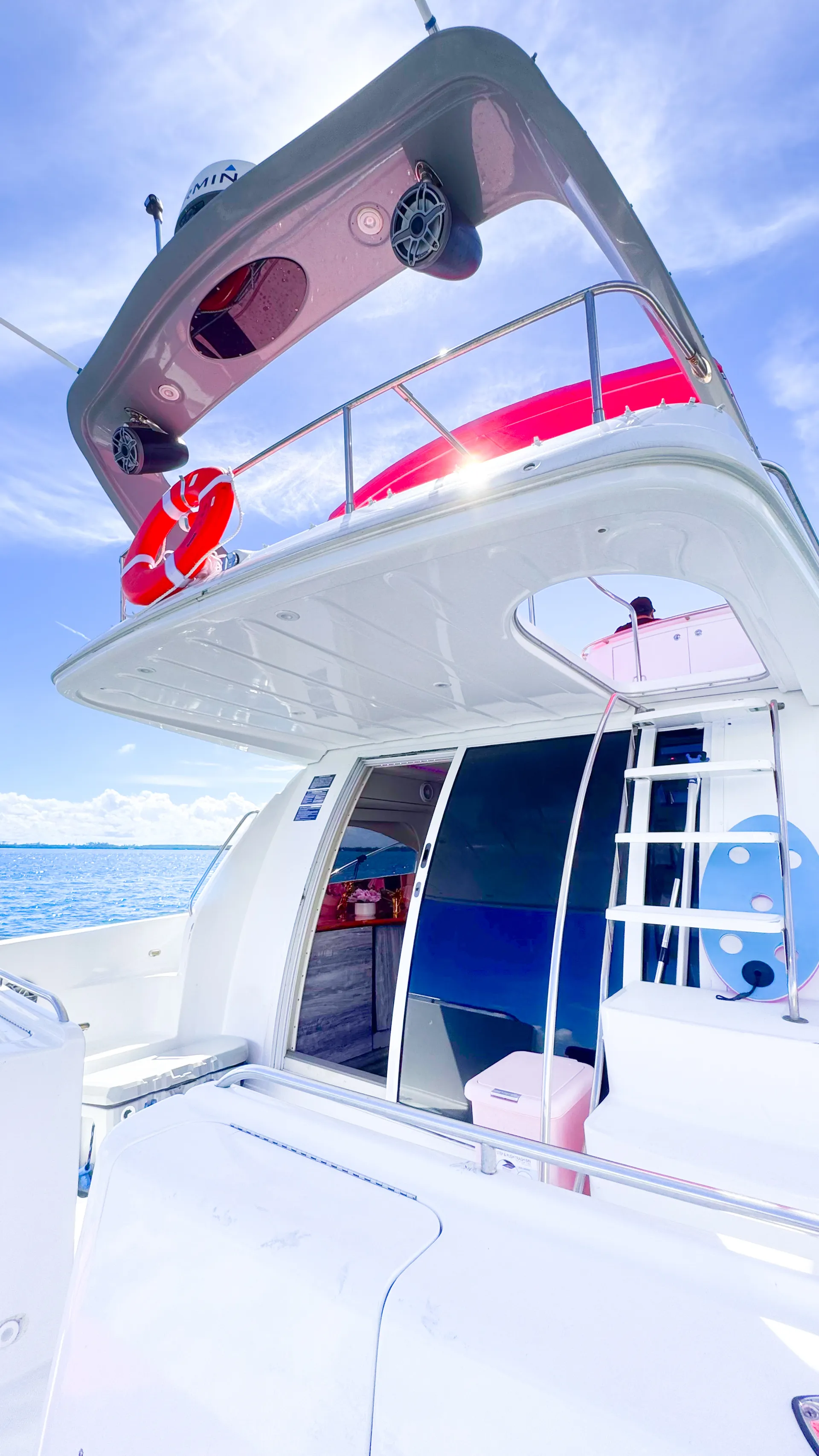  Enjoy MAXUM 46ft "Pink Lady" in Miami!