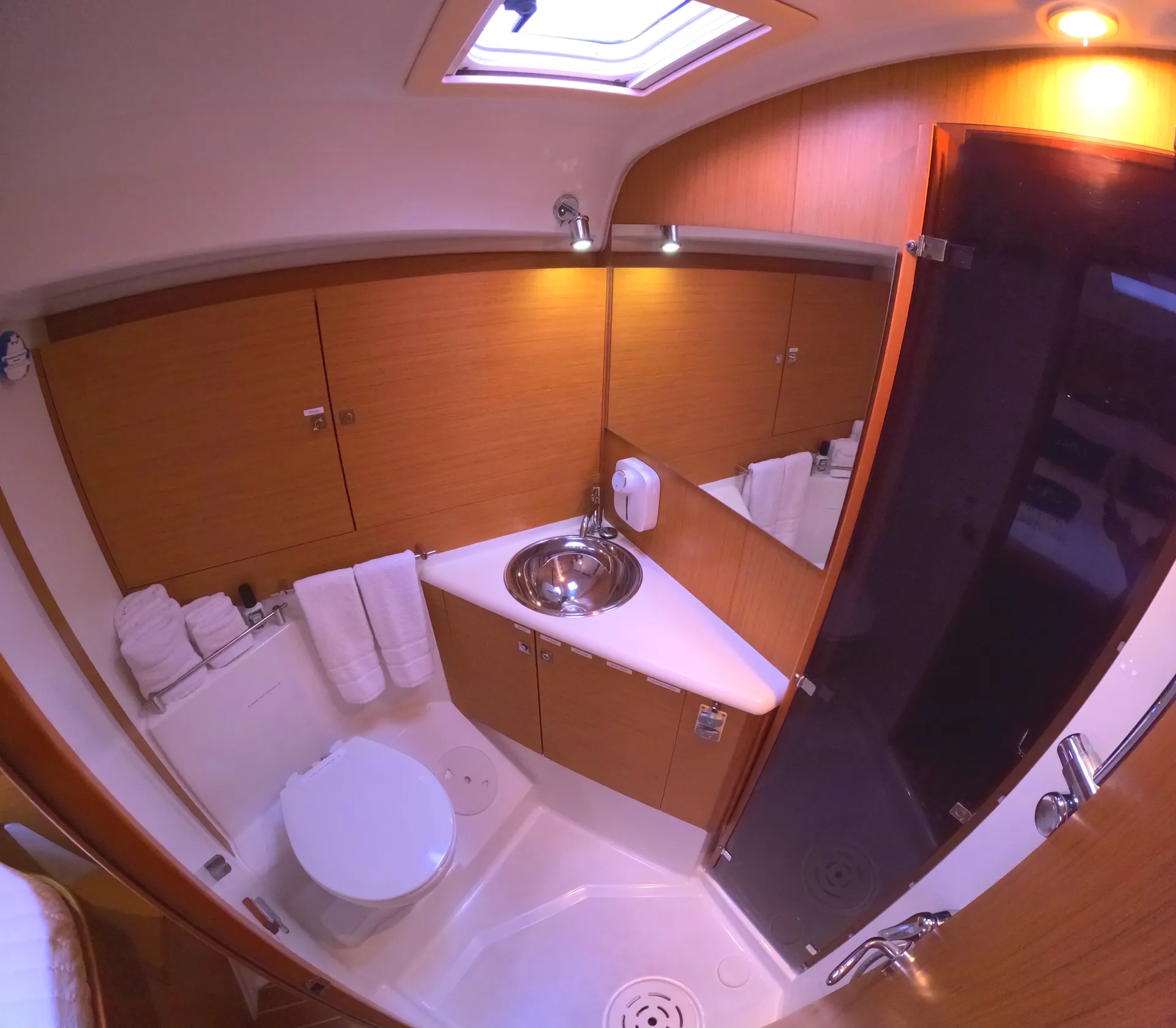 Beautiful 45’ Sailboat - Private Charter