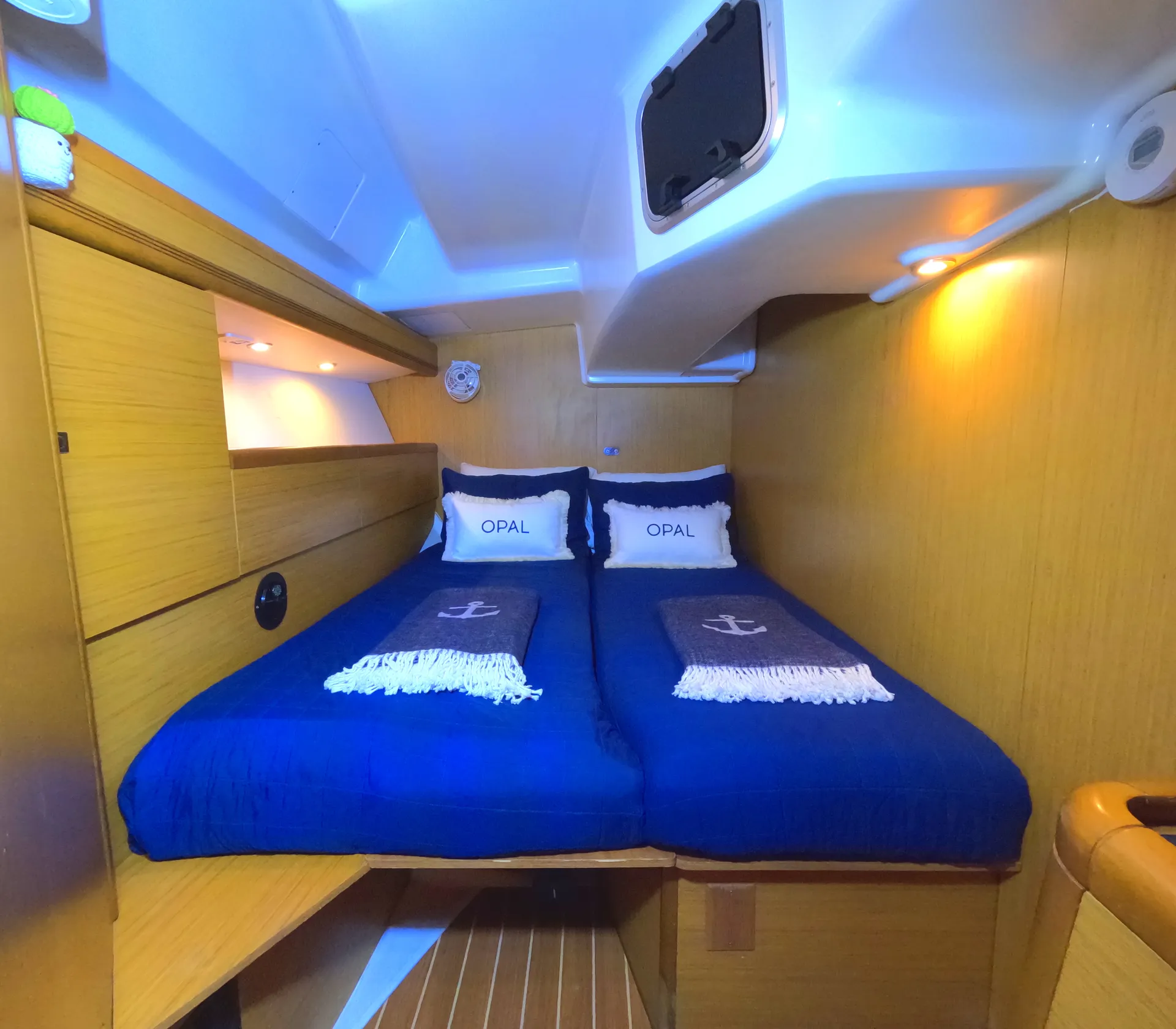 Beautiful 45’ Sailboat - Private Charter