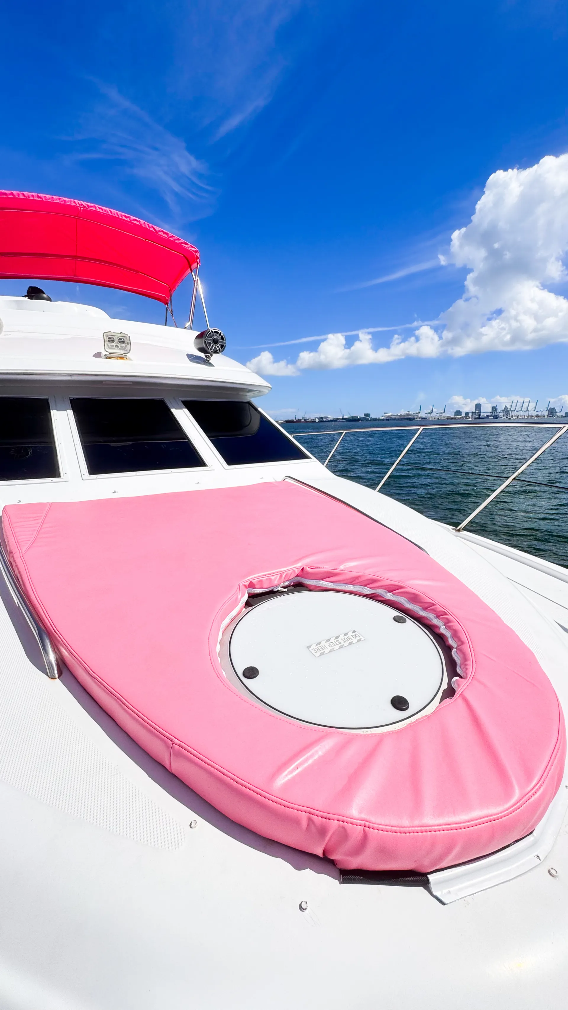  Enjoy MAXUM 46ft "Pink Lady" in Miami!