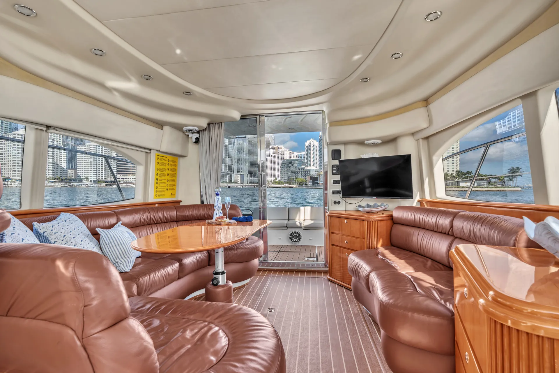 Miami’s Magic Unfolds Aboard a 45ft Azimut!
