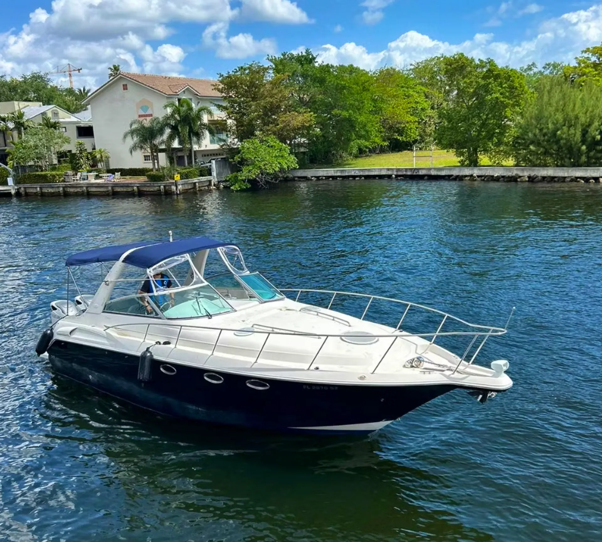 Monterey Monterey 37FT in Miami, FL