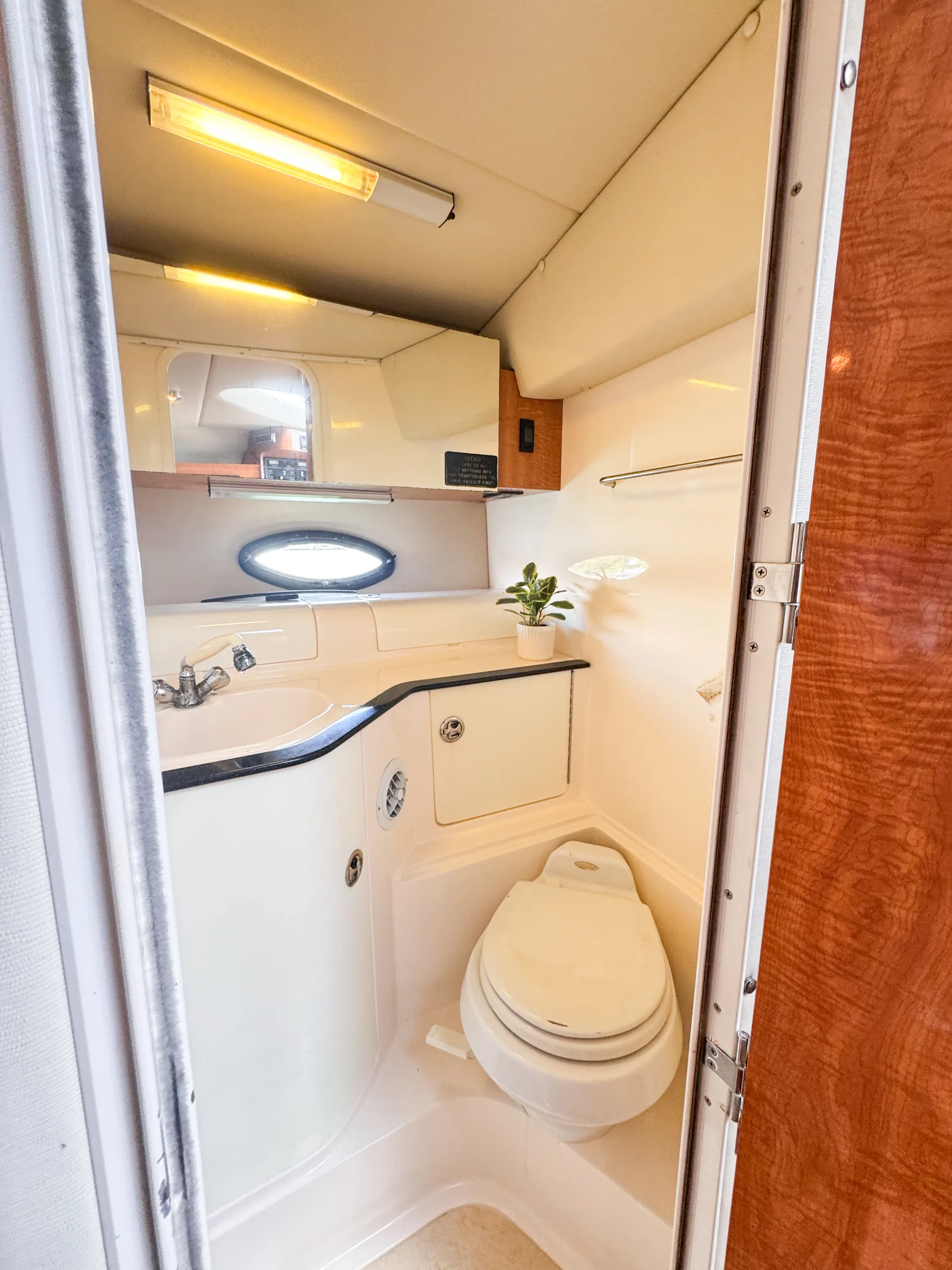 Enjoy “MIAMI” Regal 36FT in Miami!