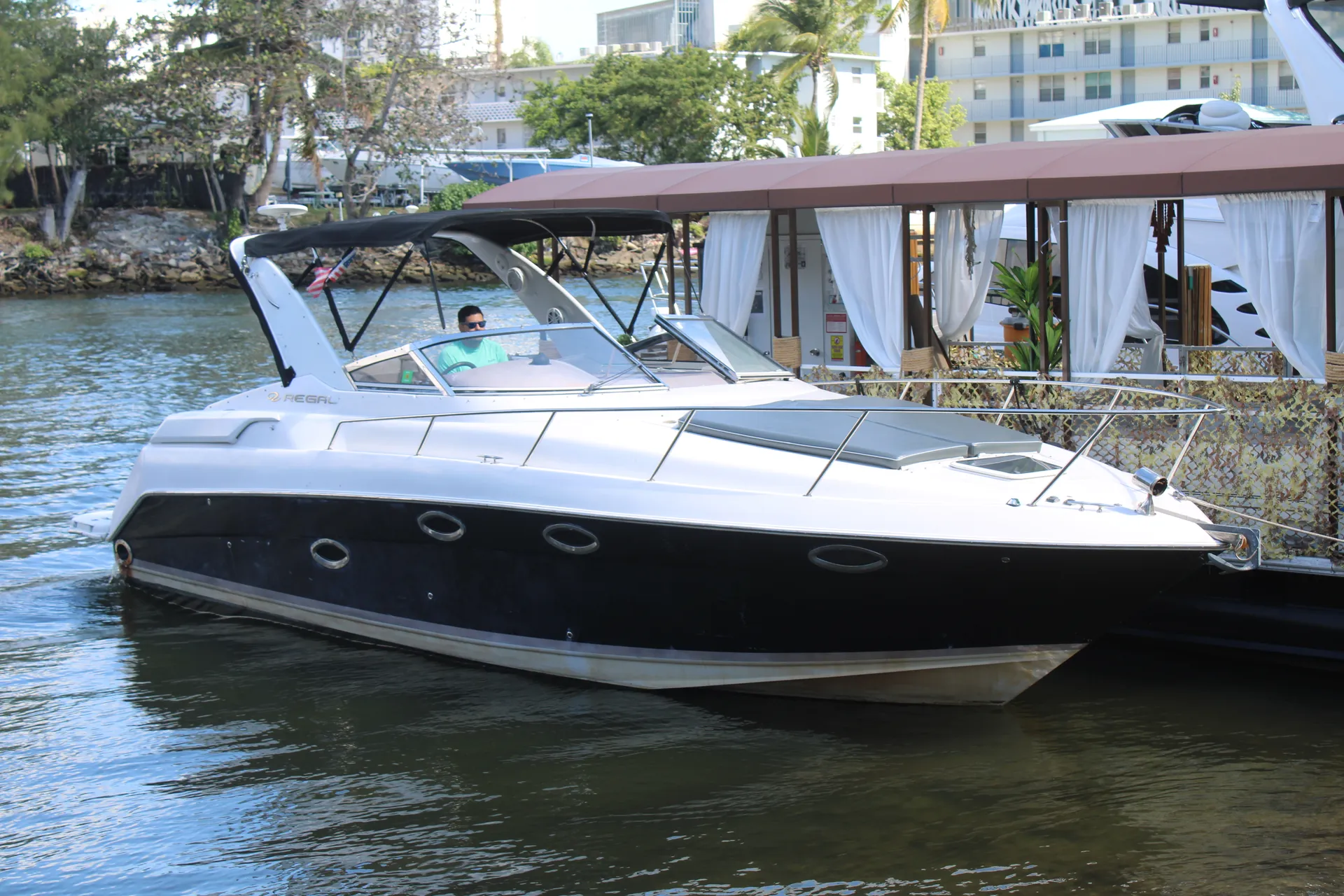 Enjoy “MIAMI” Regal 36FT in Miami!