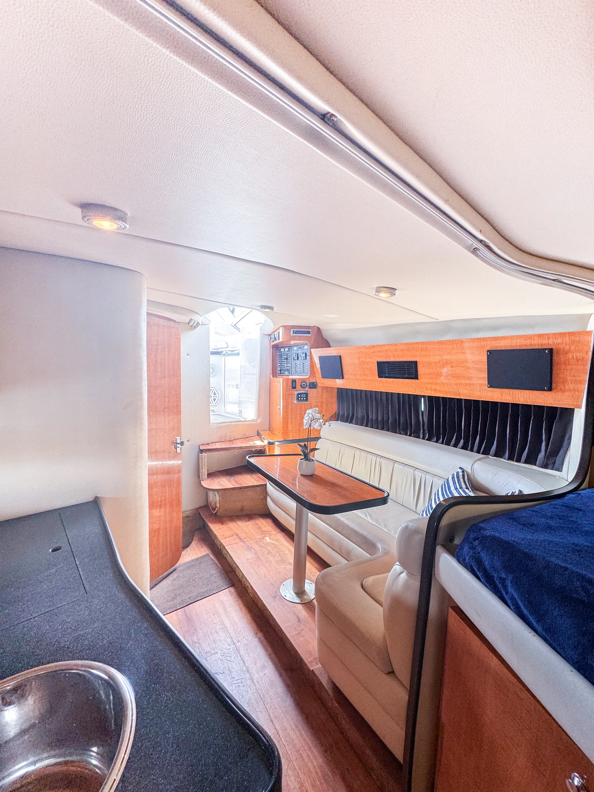 Enjoy “MIAMI” Regal 36FT in Miami!