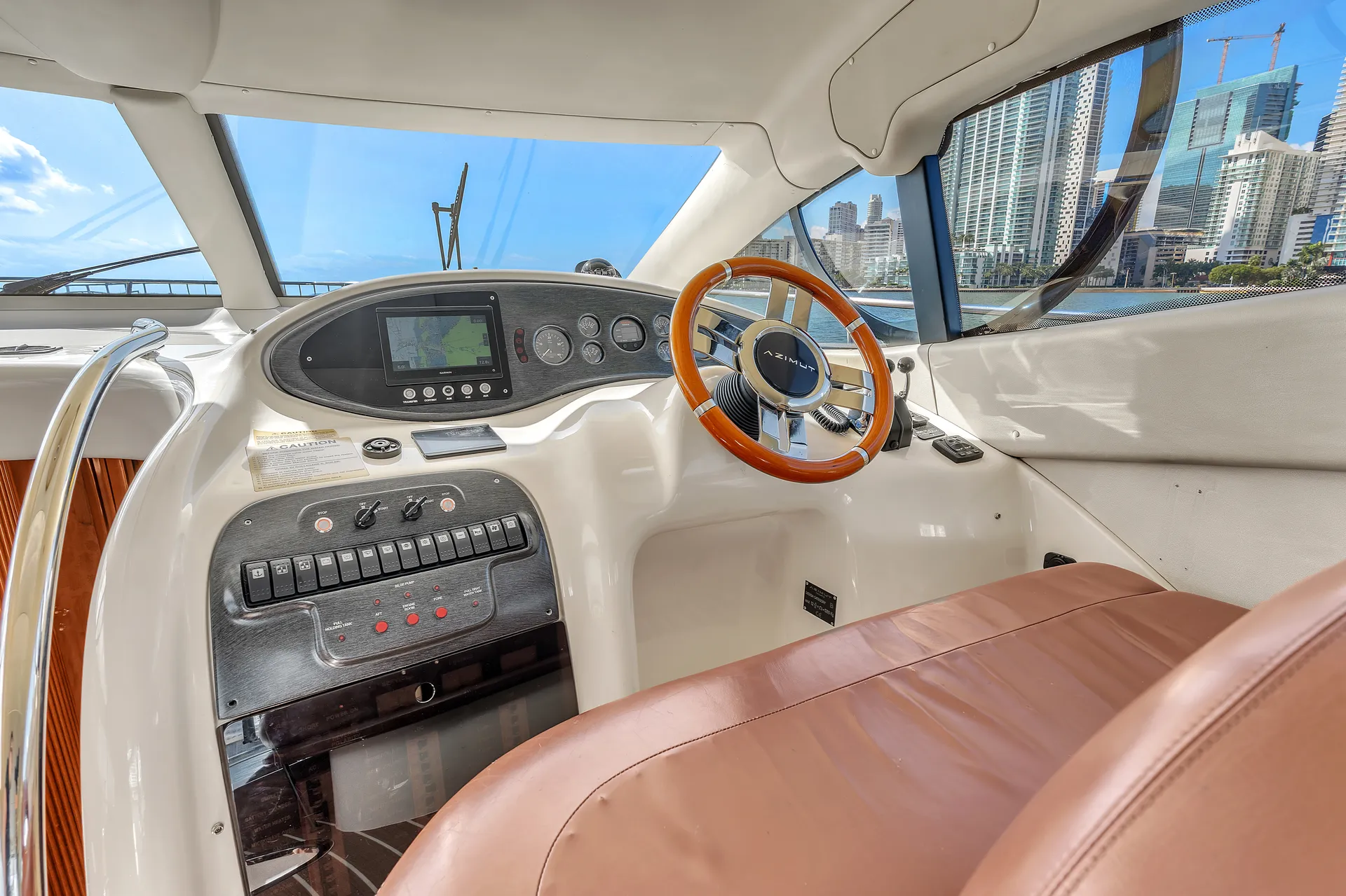 Miami’s Magic Unfolds Aboard a 45ft Azimut!