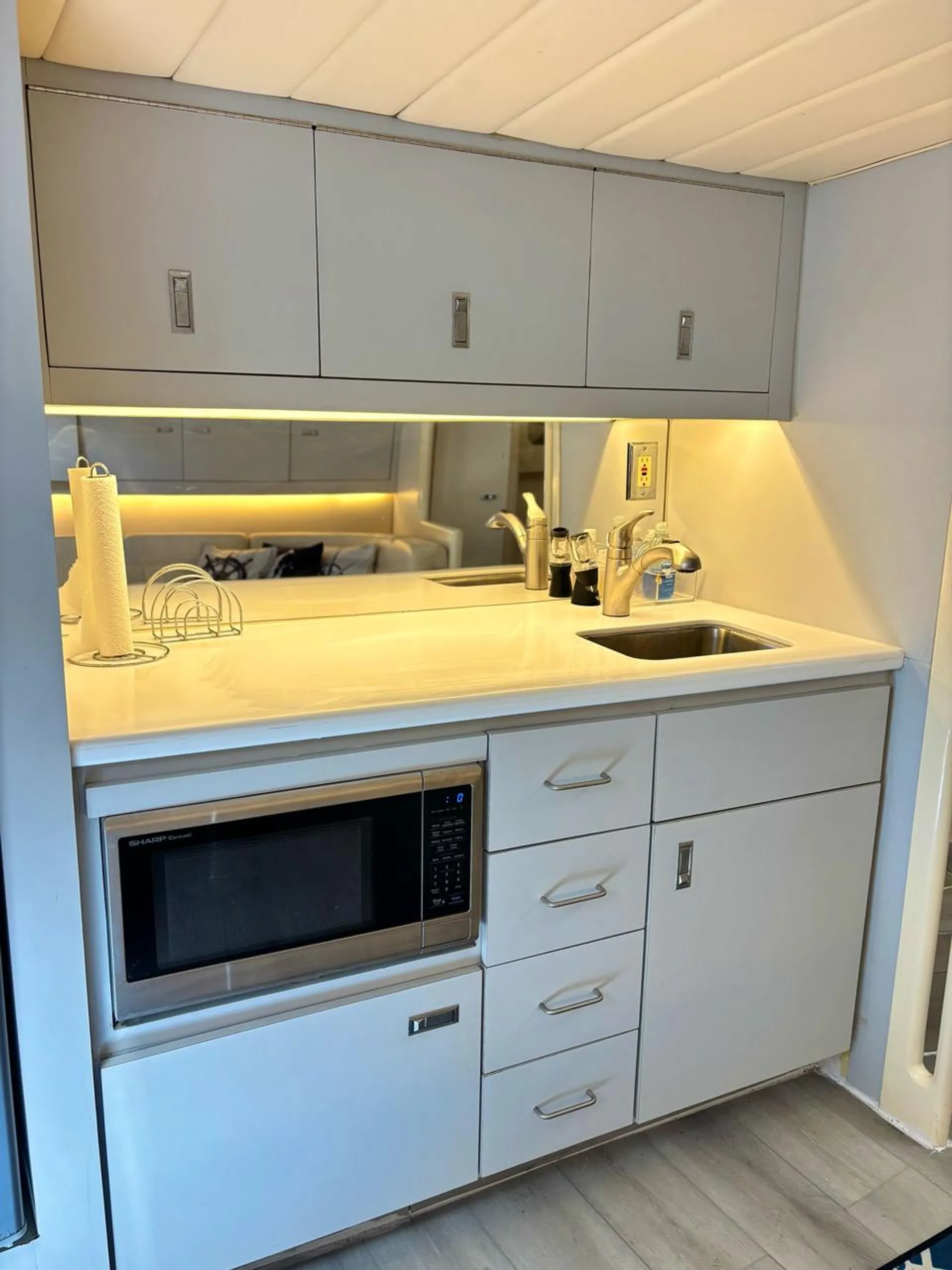 Enjoy “COPACABANA” Tempest 45FT in Miami!!