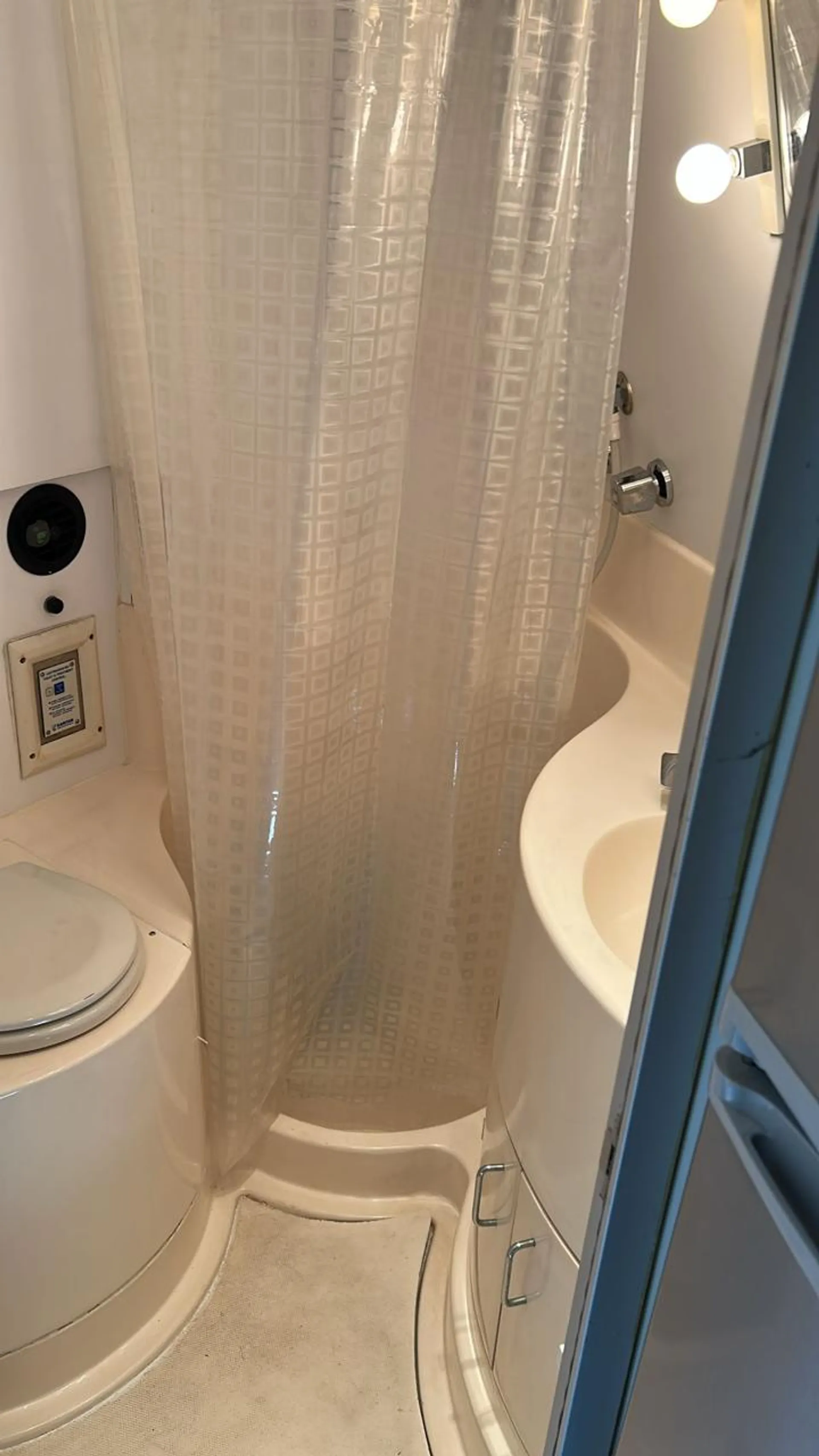 Enjoy “COPACABANA” Tempest 45FT in Miami!!