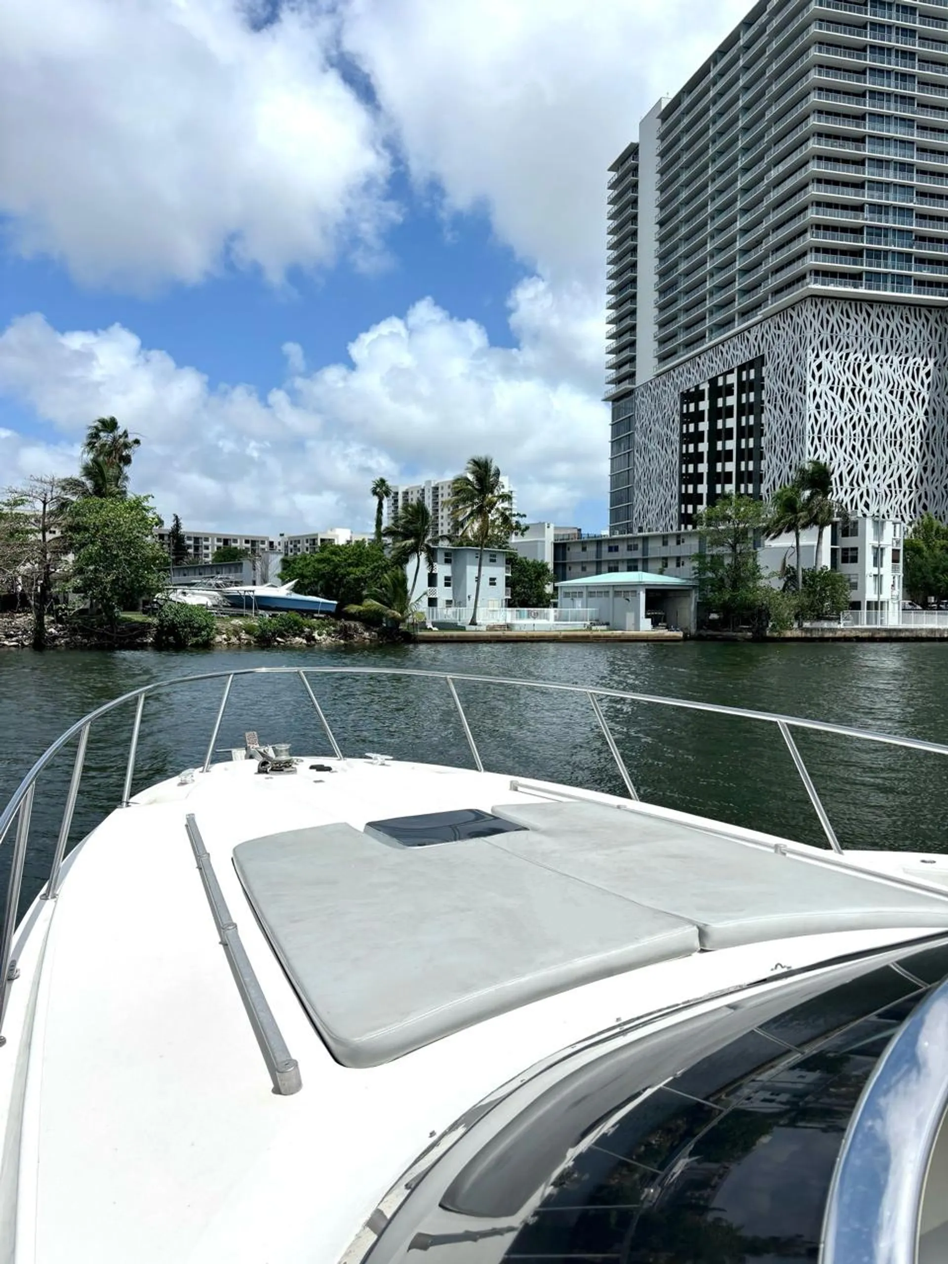 Enjoy “COPACABANA” Tempest 45FT in Miami!!