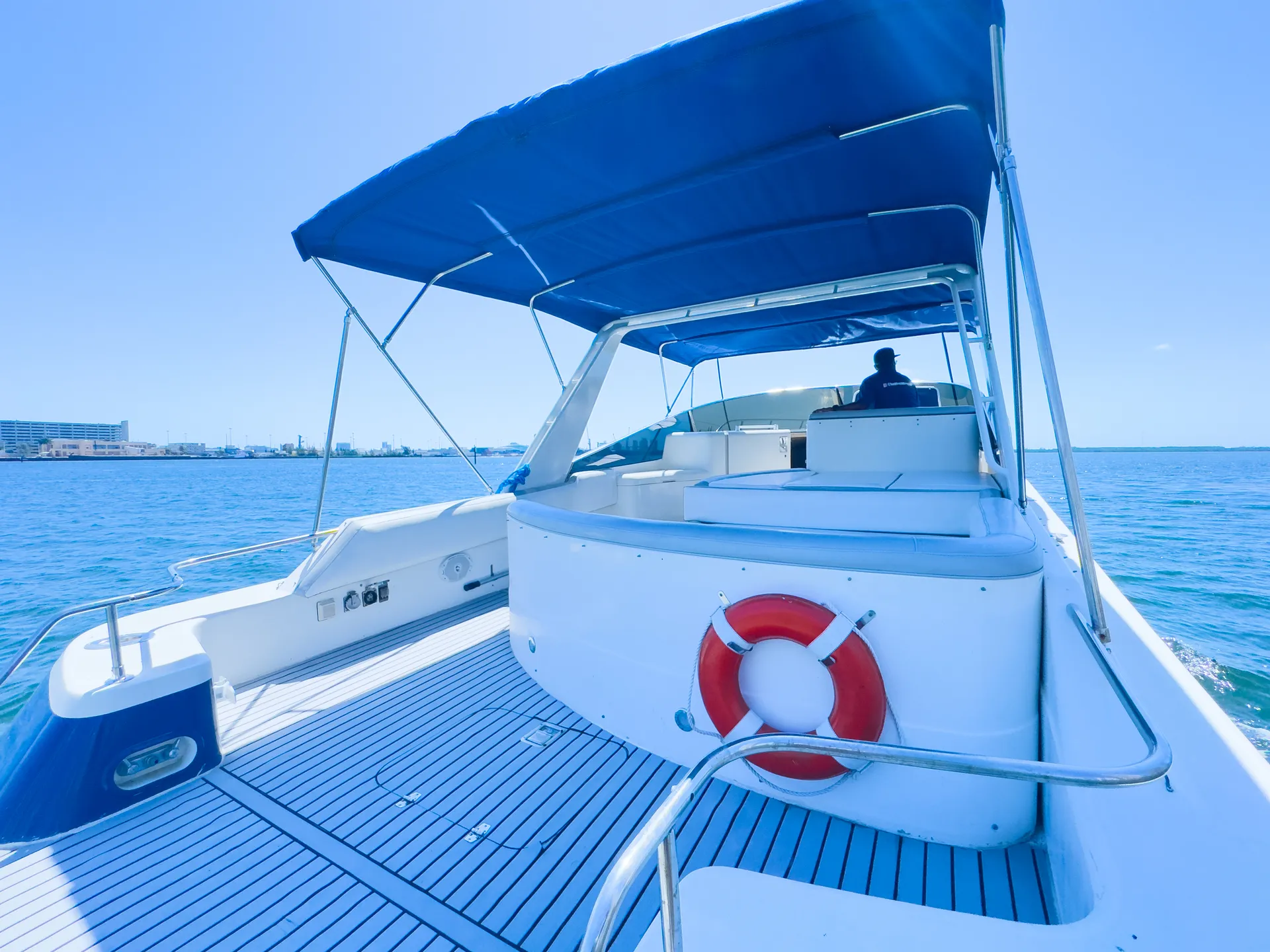 Enjoy “COPACABANA” Tempest 45FT in Miami!!