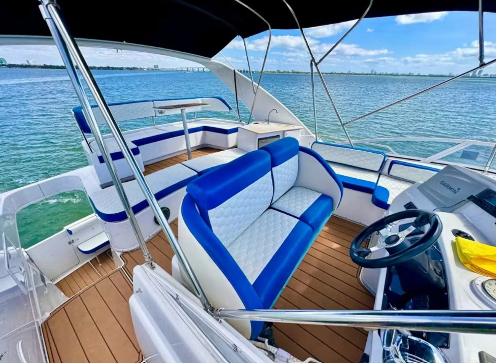 Enjoy “OTTAWA” Silverton Flybridge 48ft Luxury Yacht in Miami!