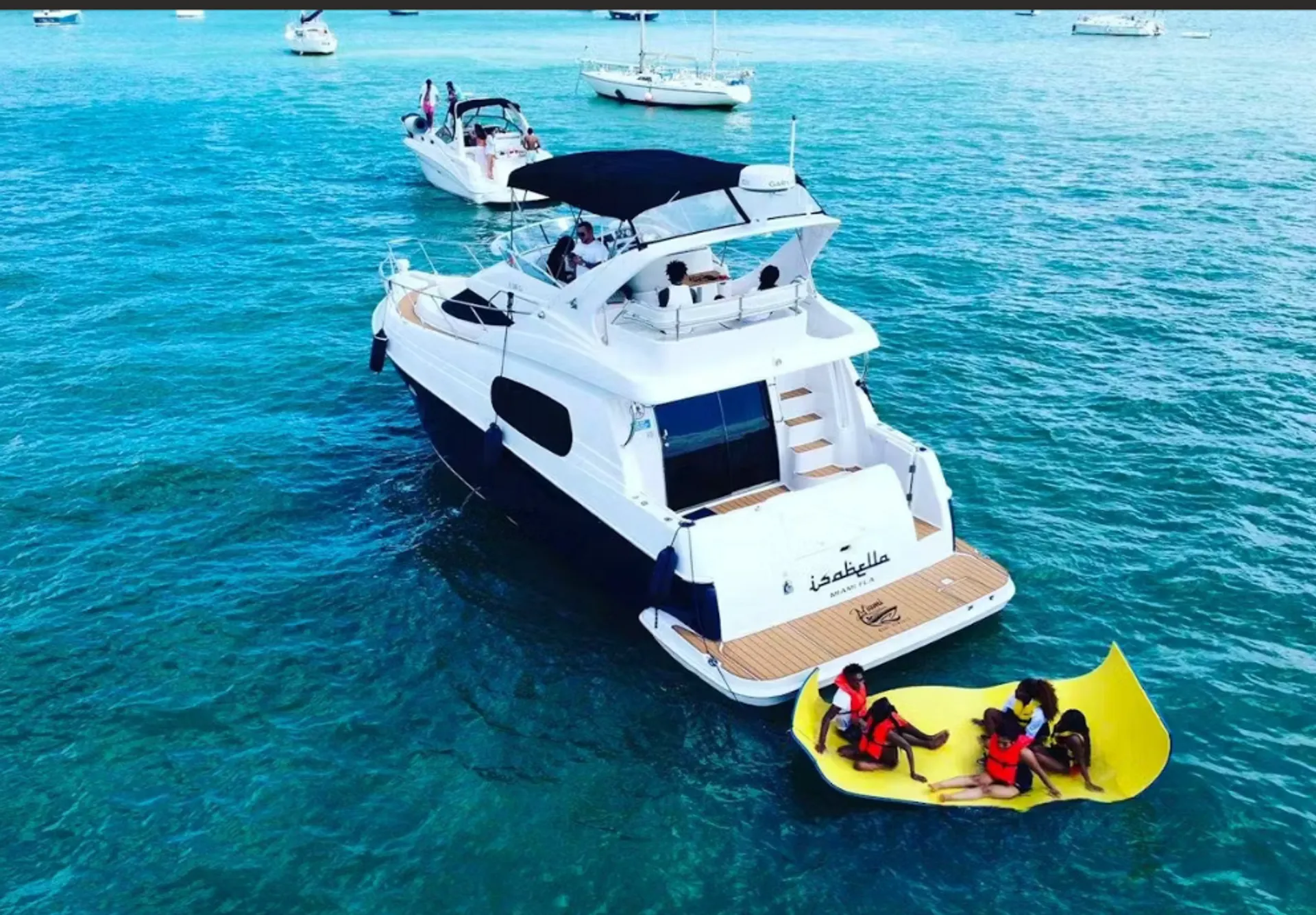 Enjoy “OTTAWA” Silverton Flybridge 48ft Luxury Yacht in Miami!