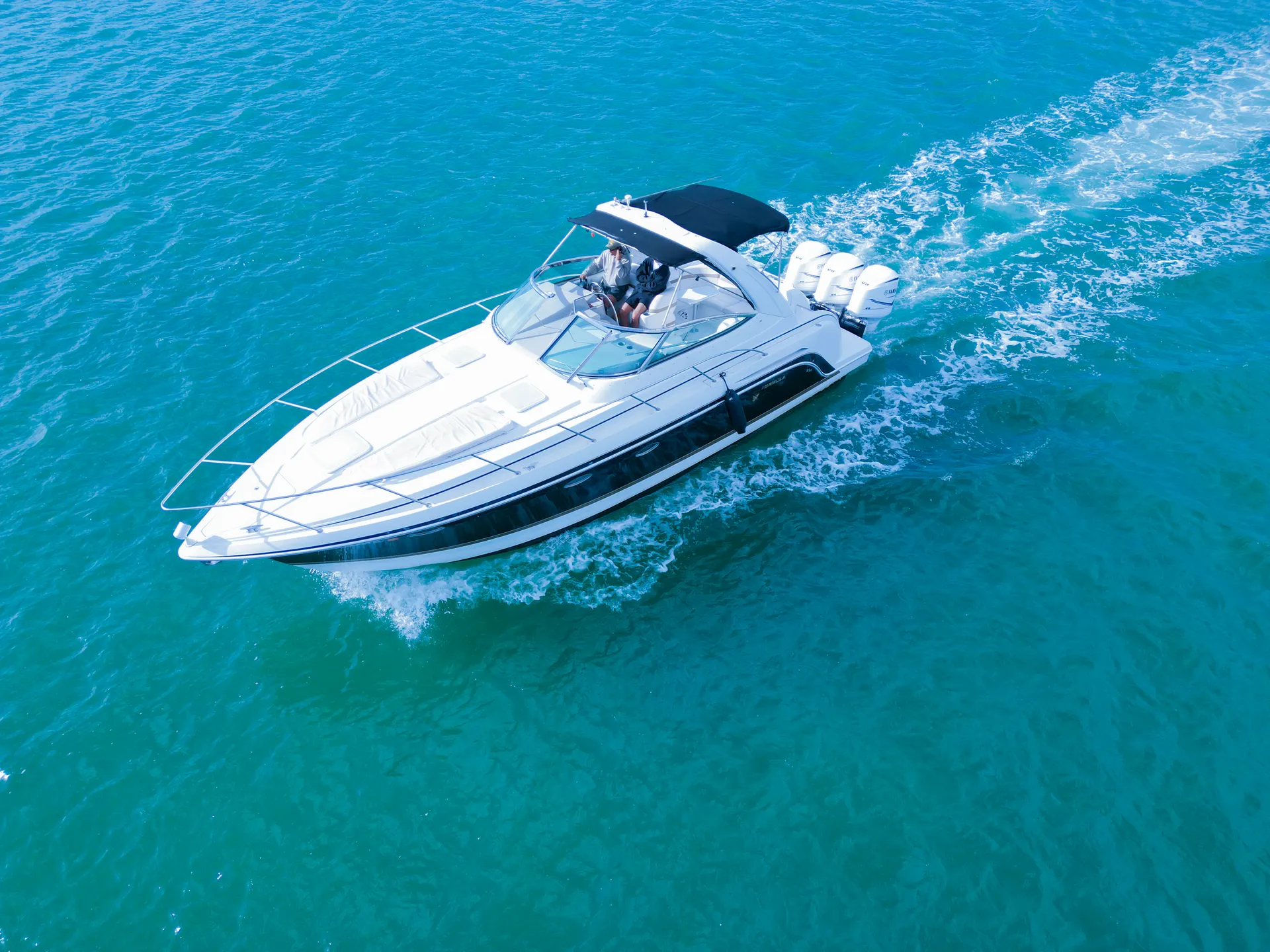 Enjoy your day with our "MADRID" Formula 40ft Yacht!