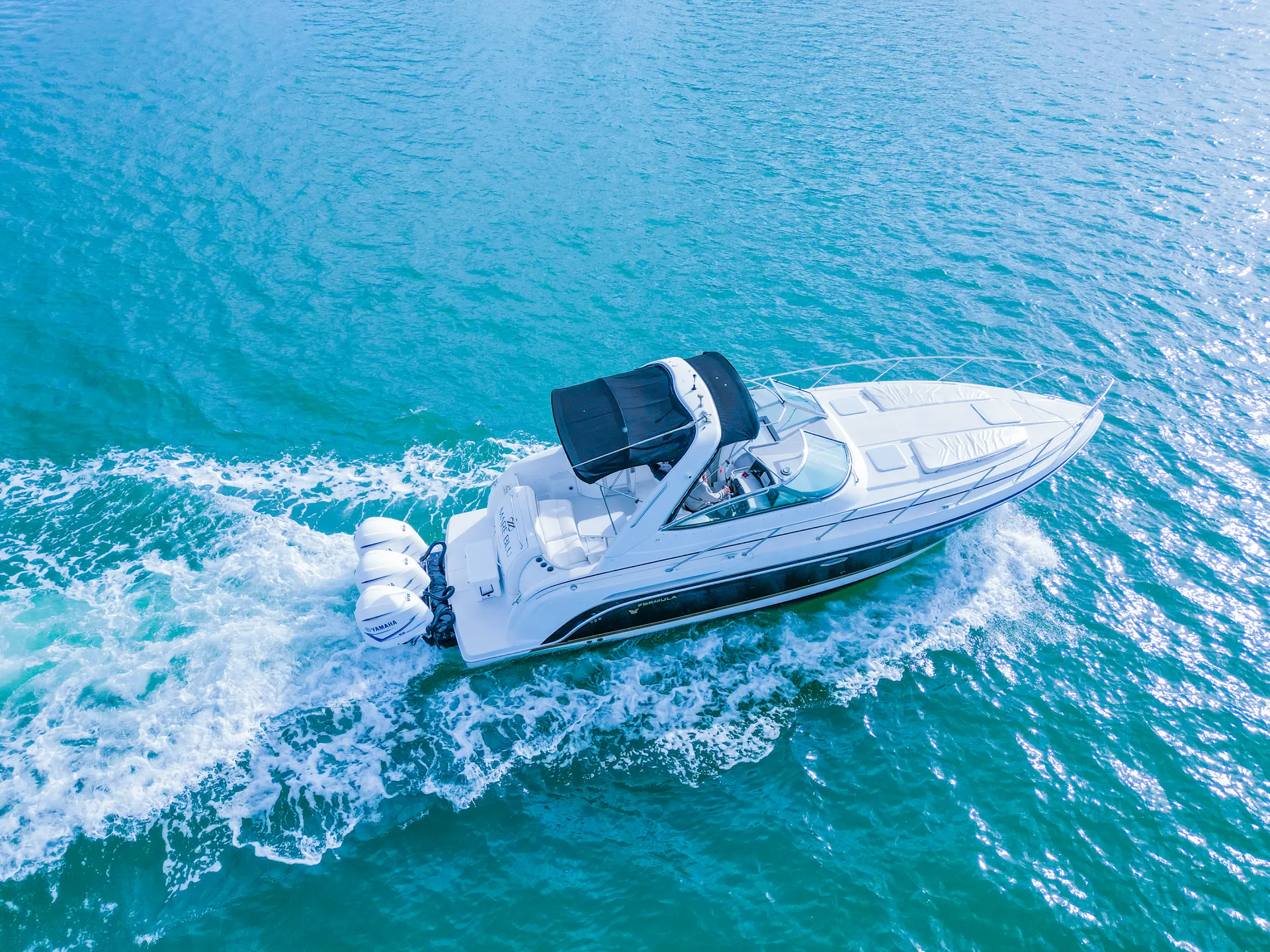 Enjoy your day with our "MADRID" Formula 40ft Yacht!