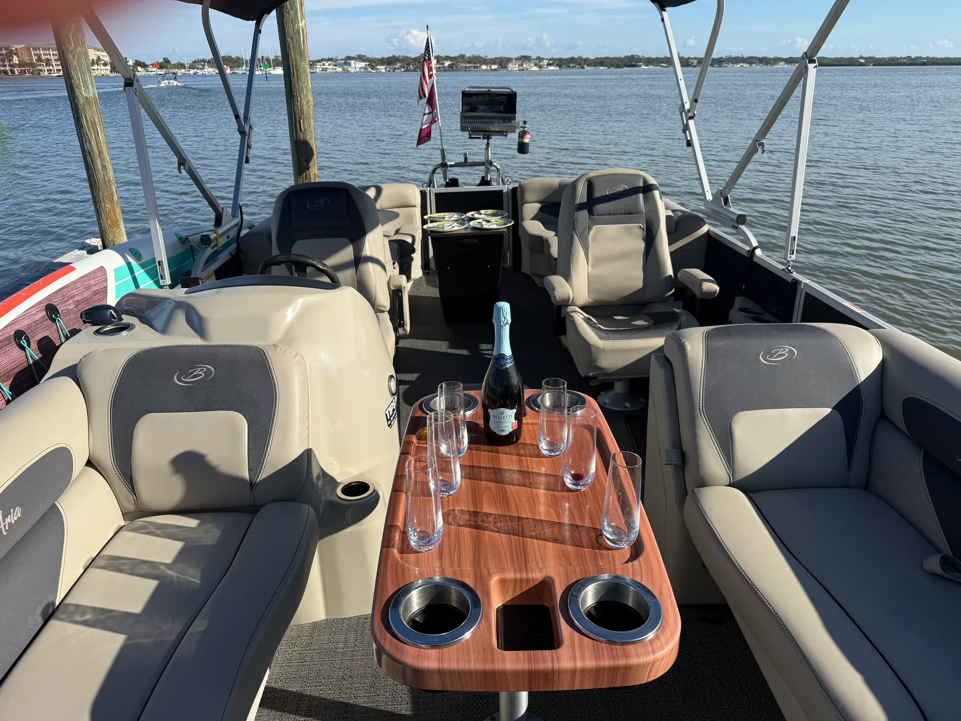 Lux For Less
Agua Blu Charters
