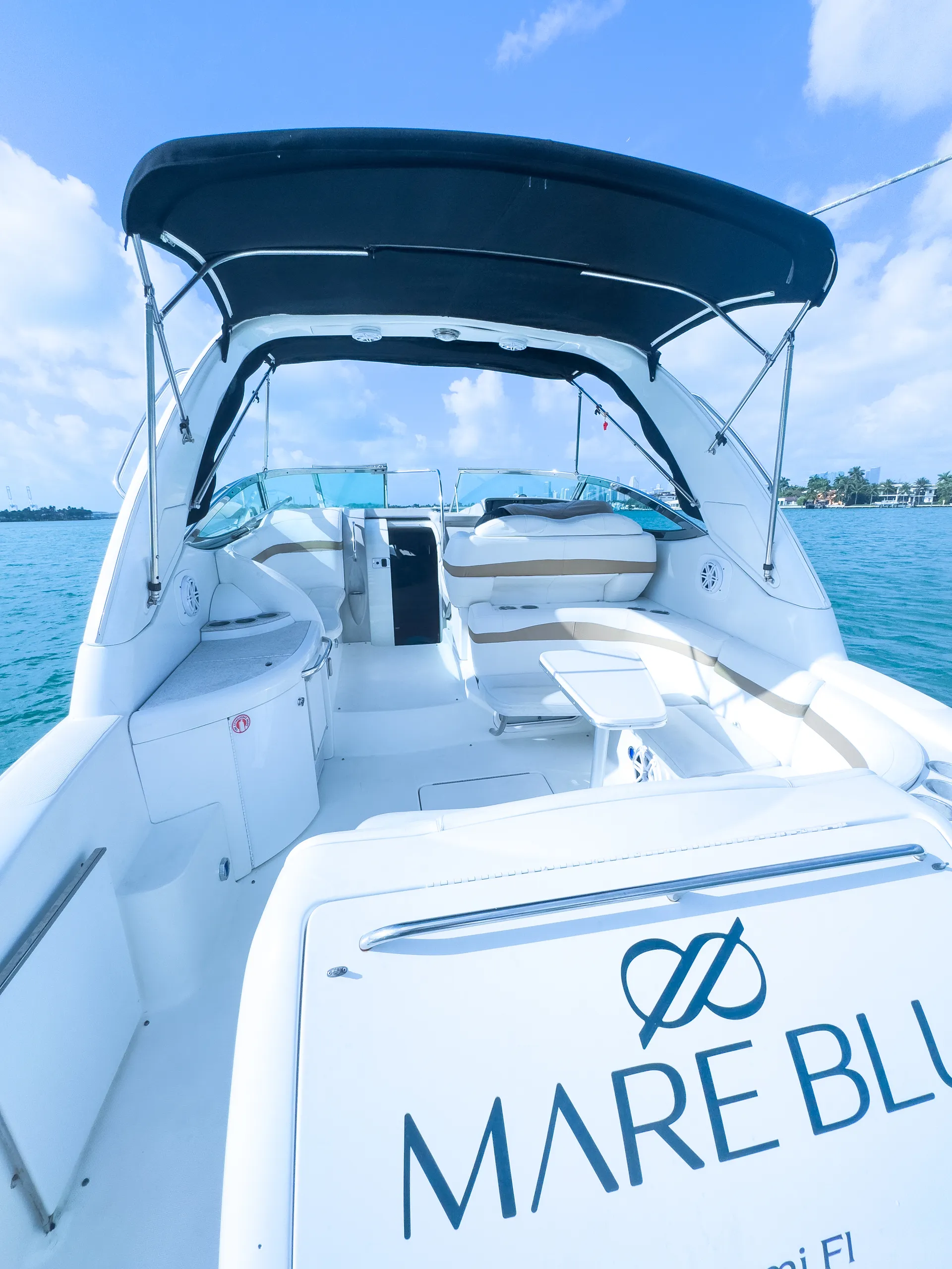 Enjoy your day with our "MADRID" Formula 40ft Yacht!