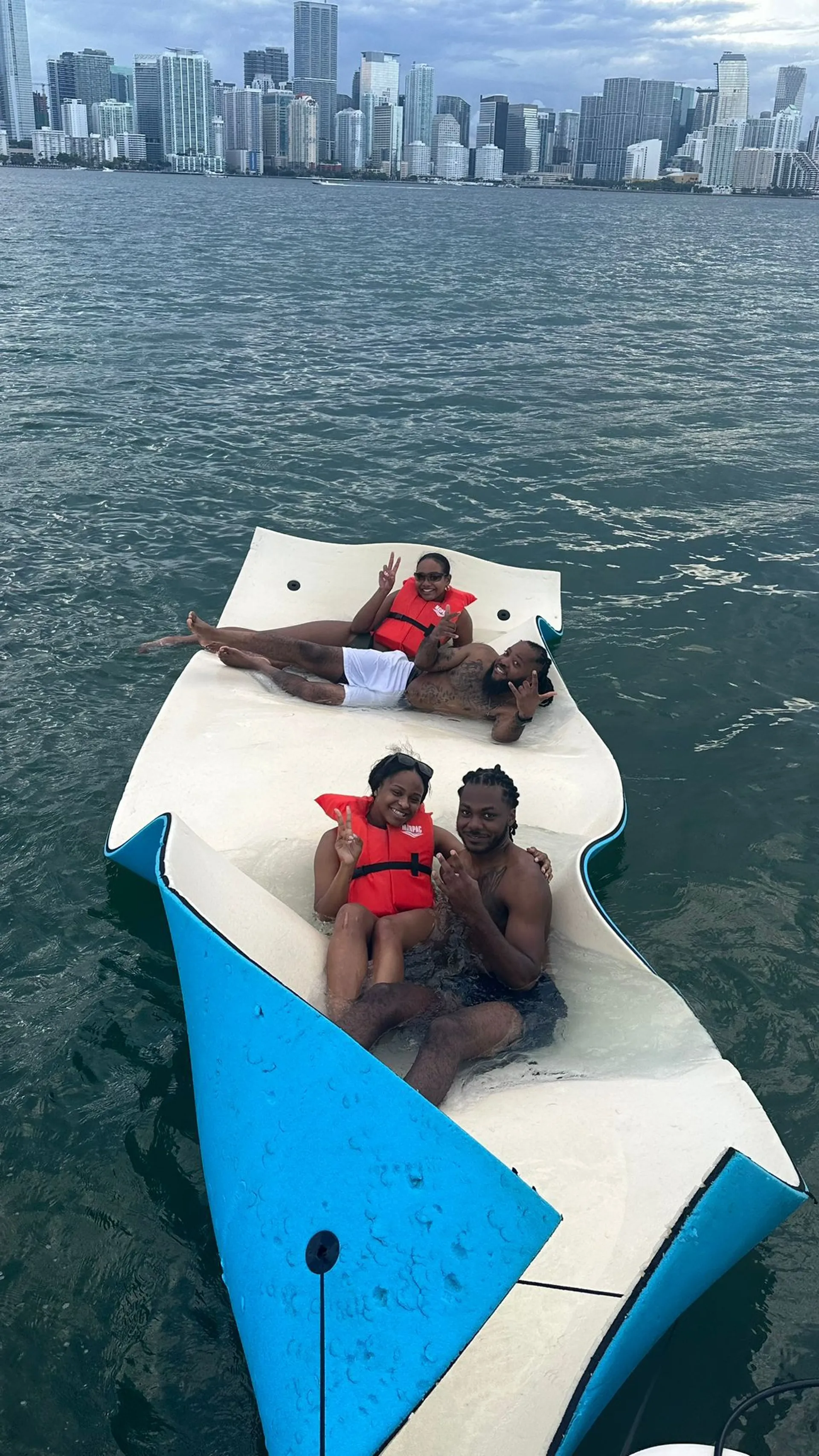  Enjoy MAXUM 46ft "Pink Lady" in Miami!