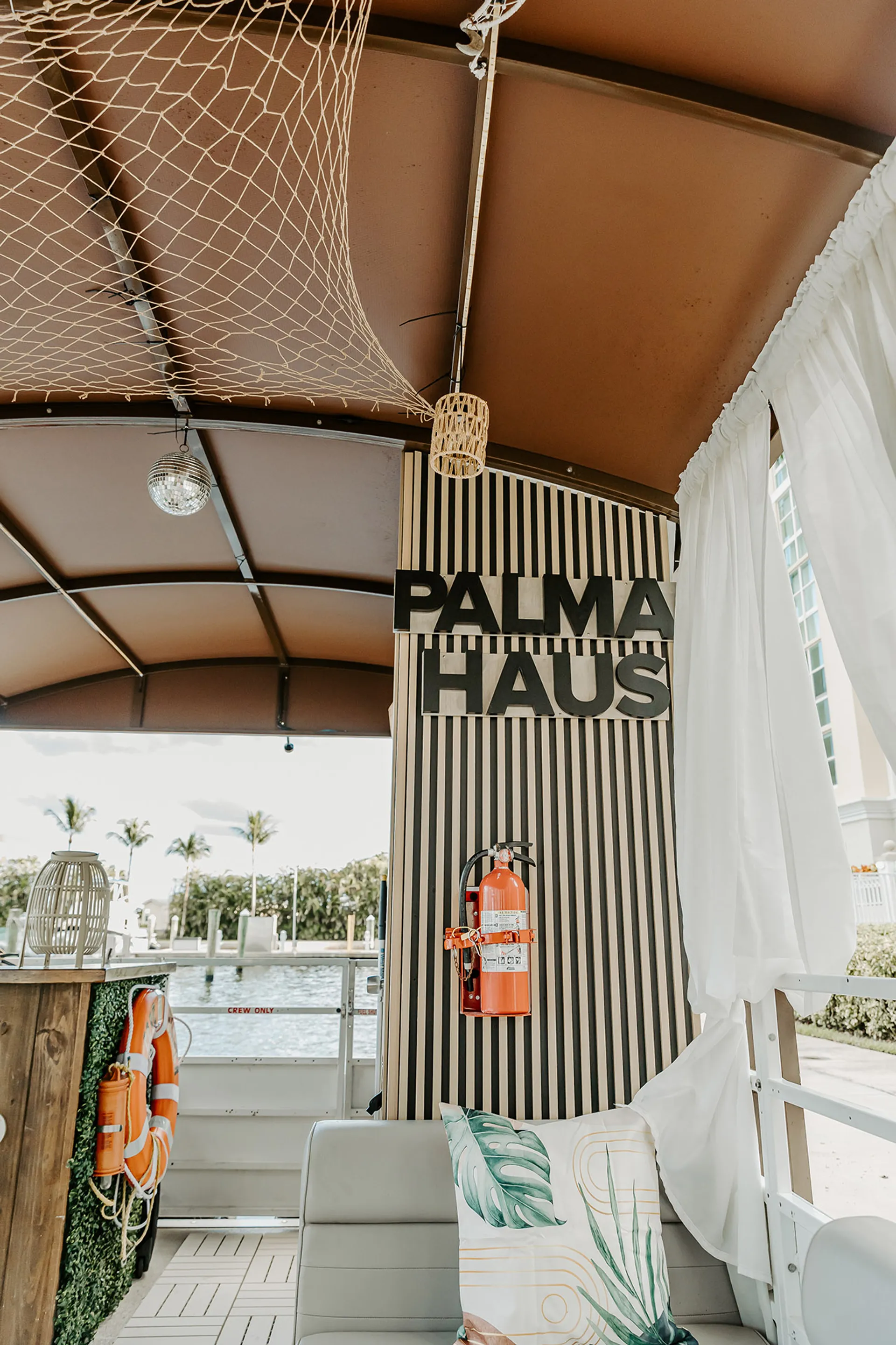 WZI 4010 Catamaran in West Palm Beach, FL — photo 6