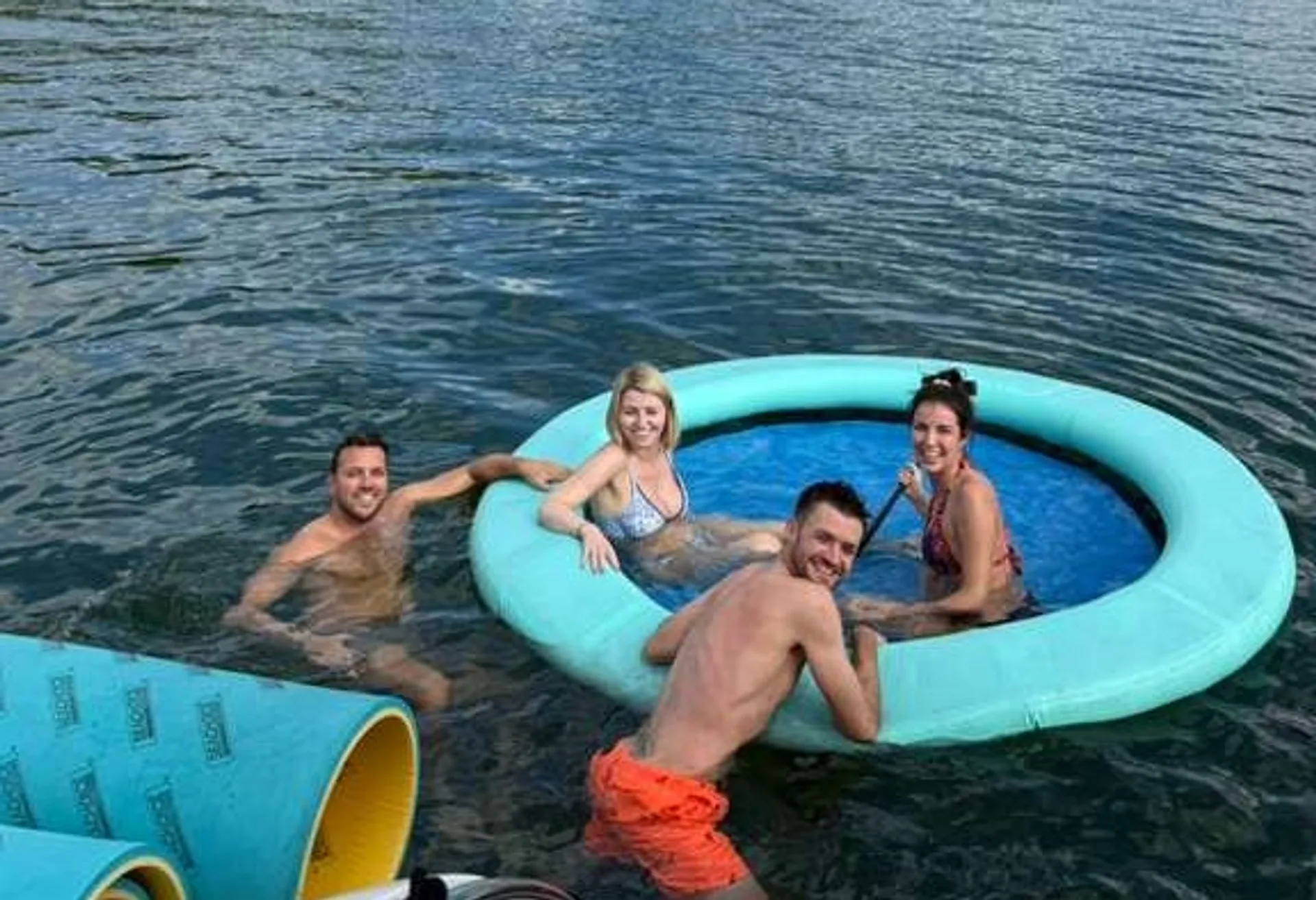 Enjoy your day with our "MADRID" Formula 40ft Yacht!