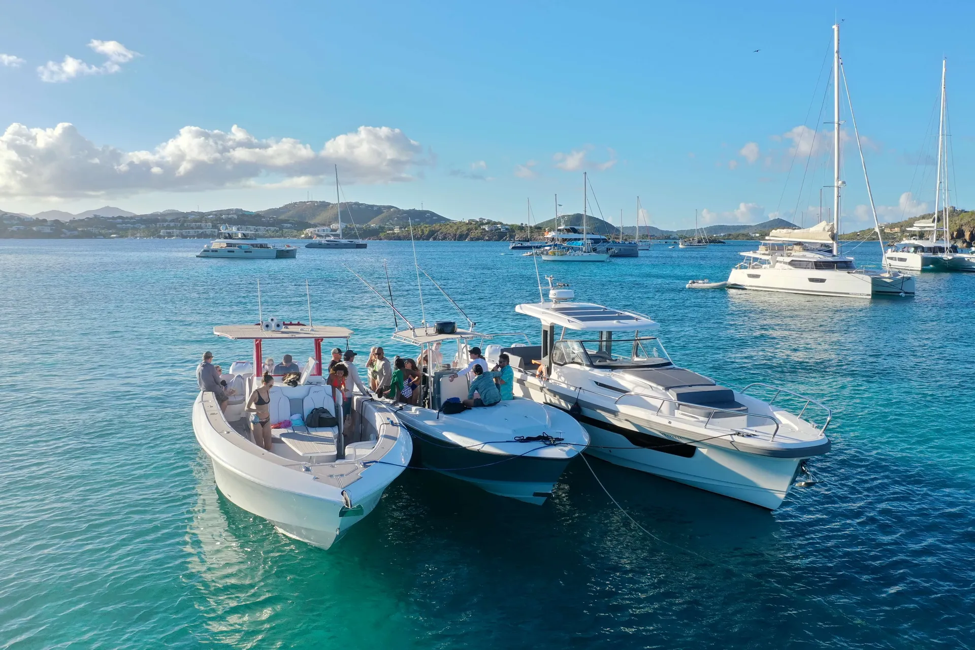 32' Contender — Private BVI and USVI Charters!