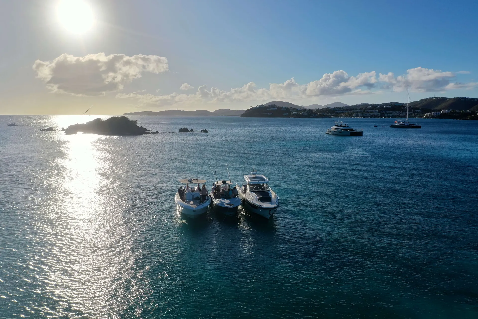 32' Contender — Private BVI and USVI Charters!