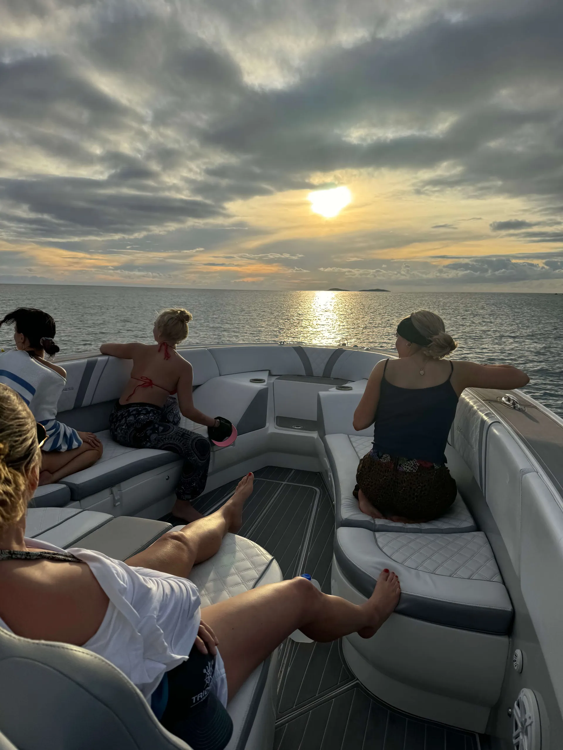 Valkyrie 37' Midnight Express — Exciting BVI an USVI Private Charters!