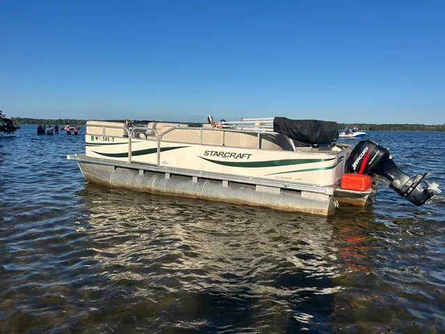 Rent a STARCRAFT MARINE pontoon in Marine on Saint Croix, MN near me