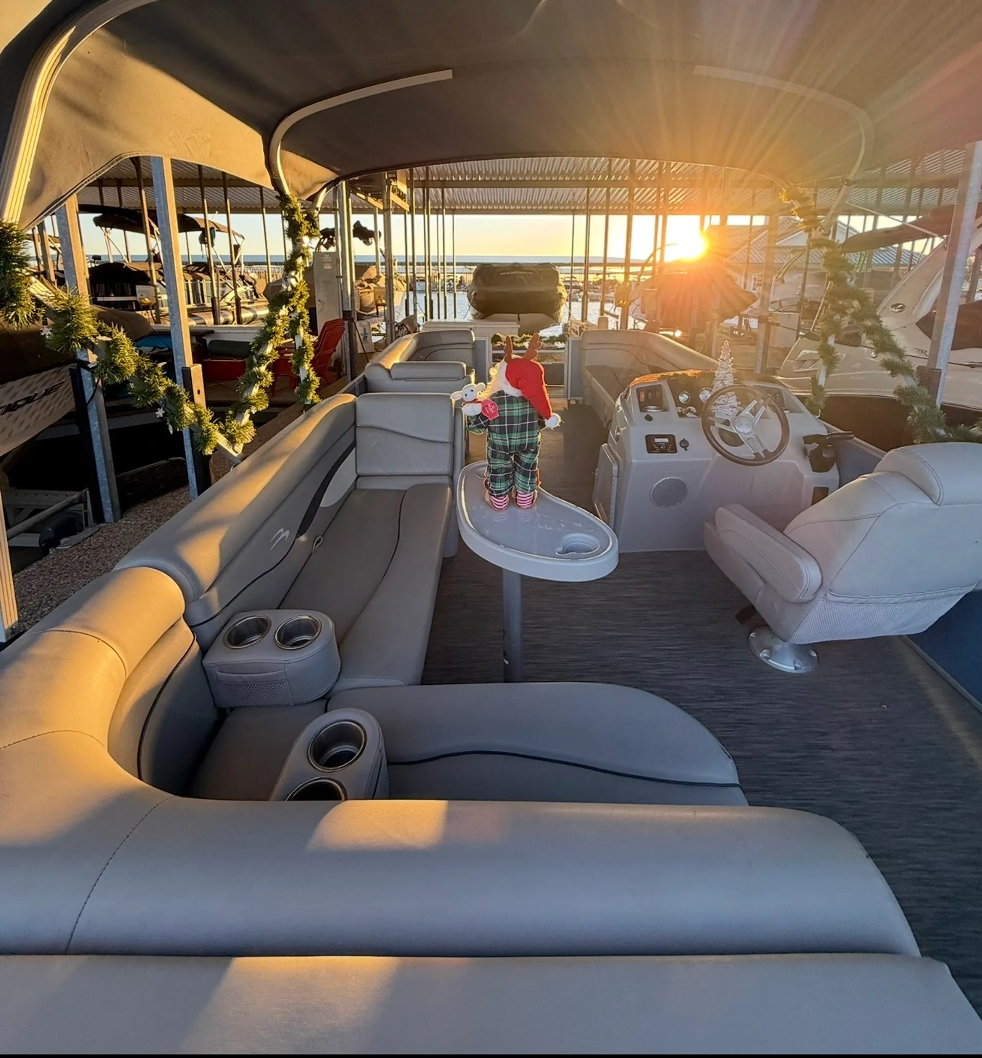 Christmas Lights Boat • 22' Bennington Pontoon — Lake Lewisville 