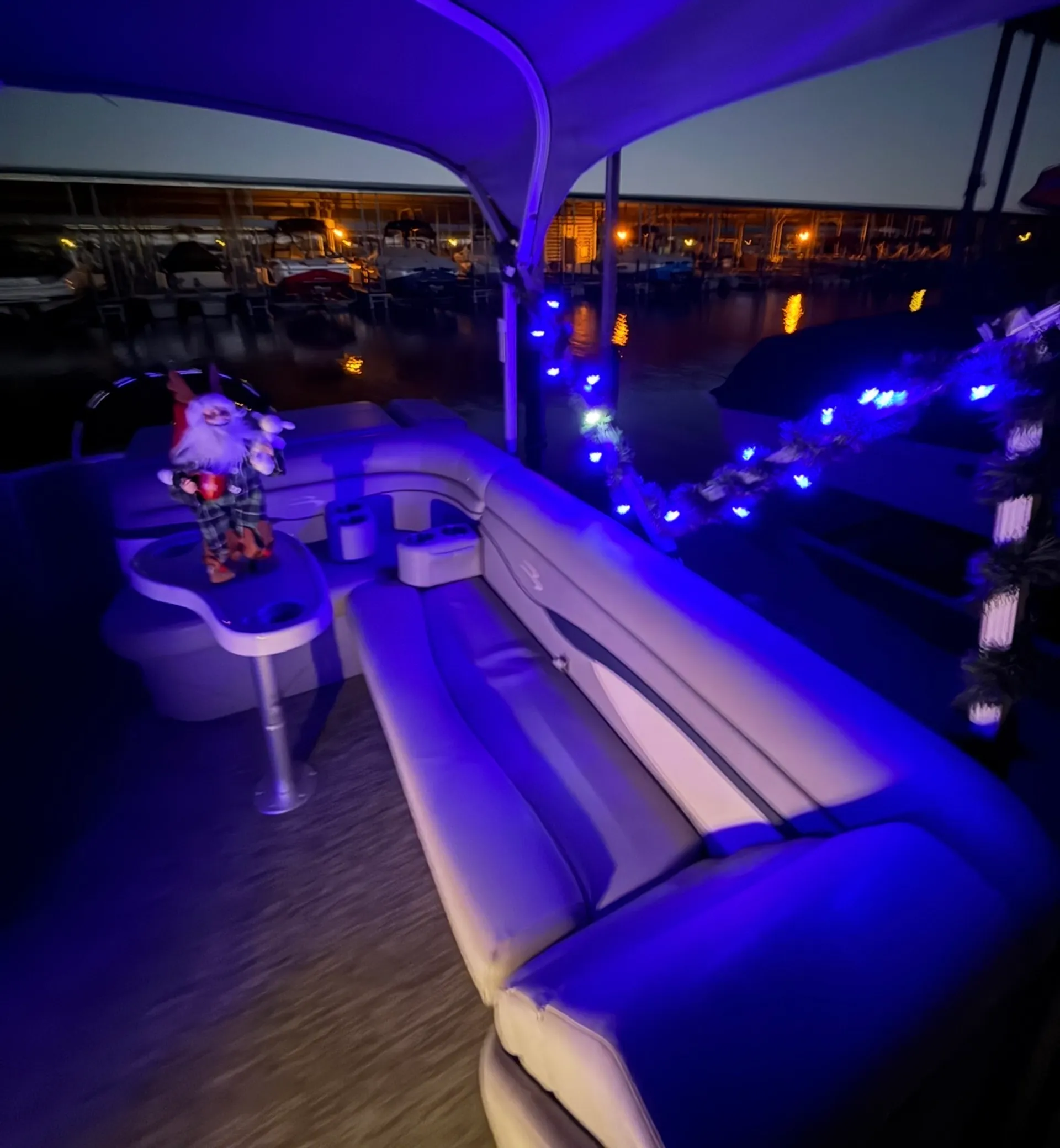 Christmas Lights Boat • 22' Bennington Pontoon — Lake Lewisville 
