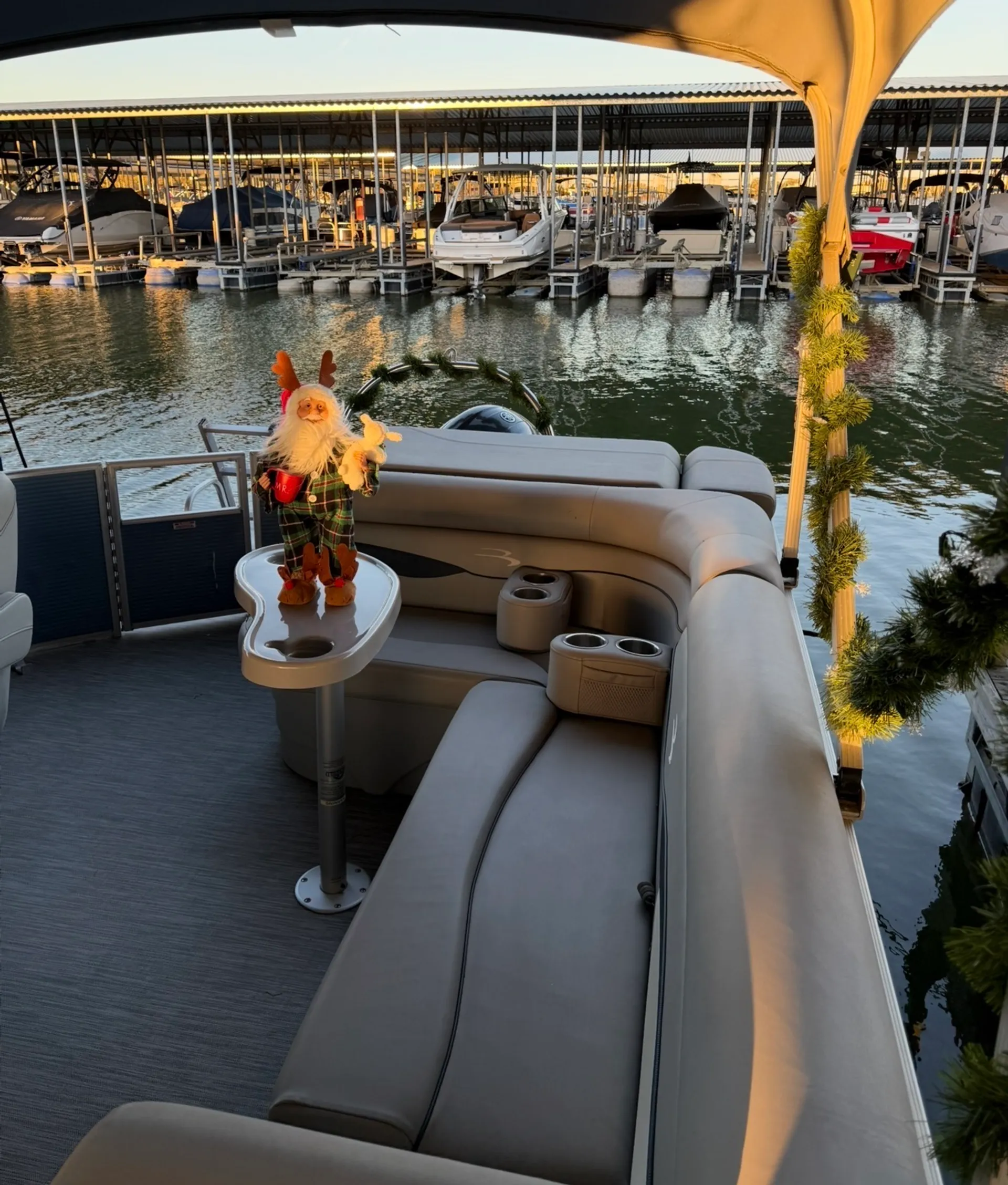 Christmas Lights Boat • 22' Bennington Pontoon — Lake Lewisville 