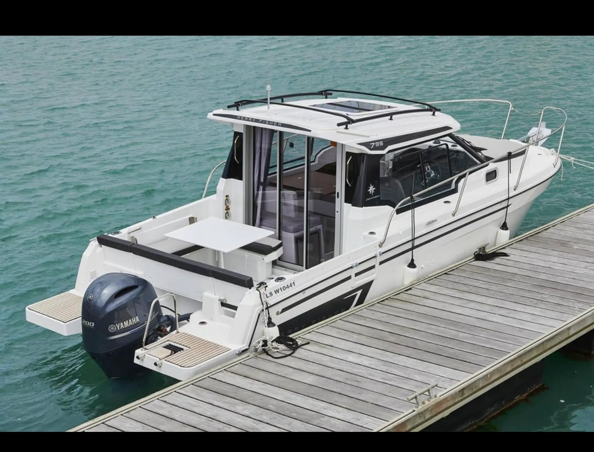 Trailer kept Yacht. Can deliver to any boat ramp in Hampton Roads!