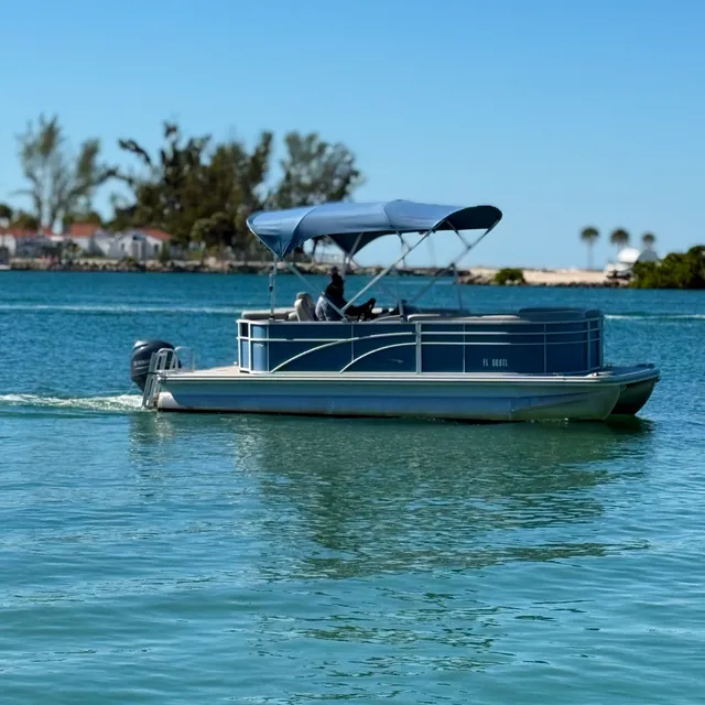 Rent a BENNINGTON MARINE pontoon in Venice, FL near me