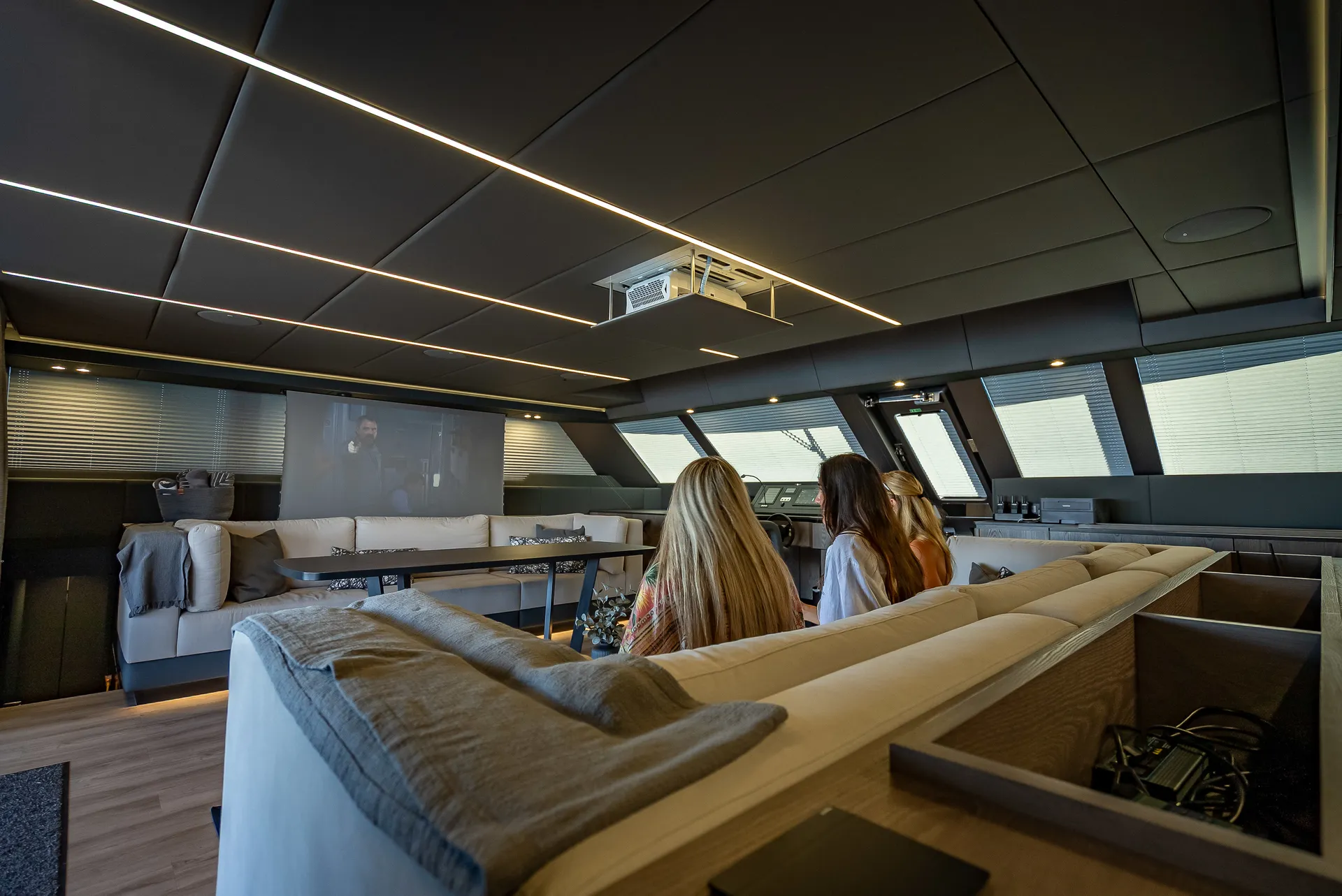 70' Sunreef 2026 with Jacuzzi