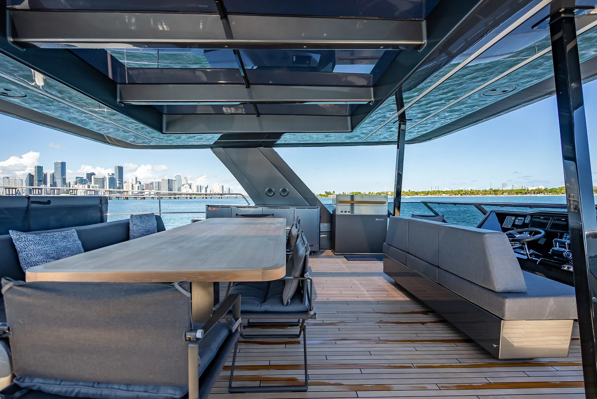 70' Sunreef 2026 with Jacuzzi