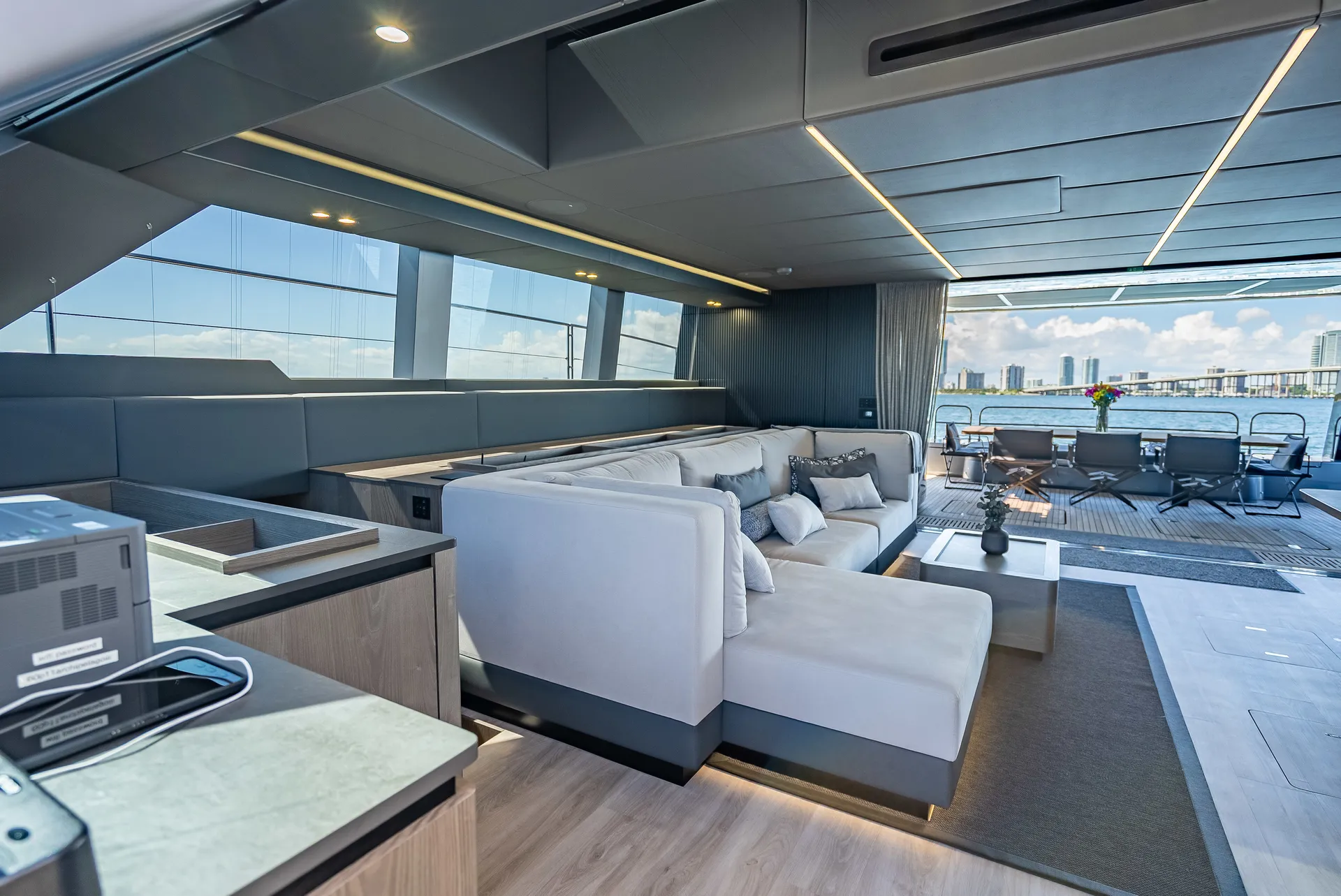 70' Sunreef 2026 with Jacuzzi