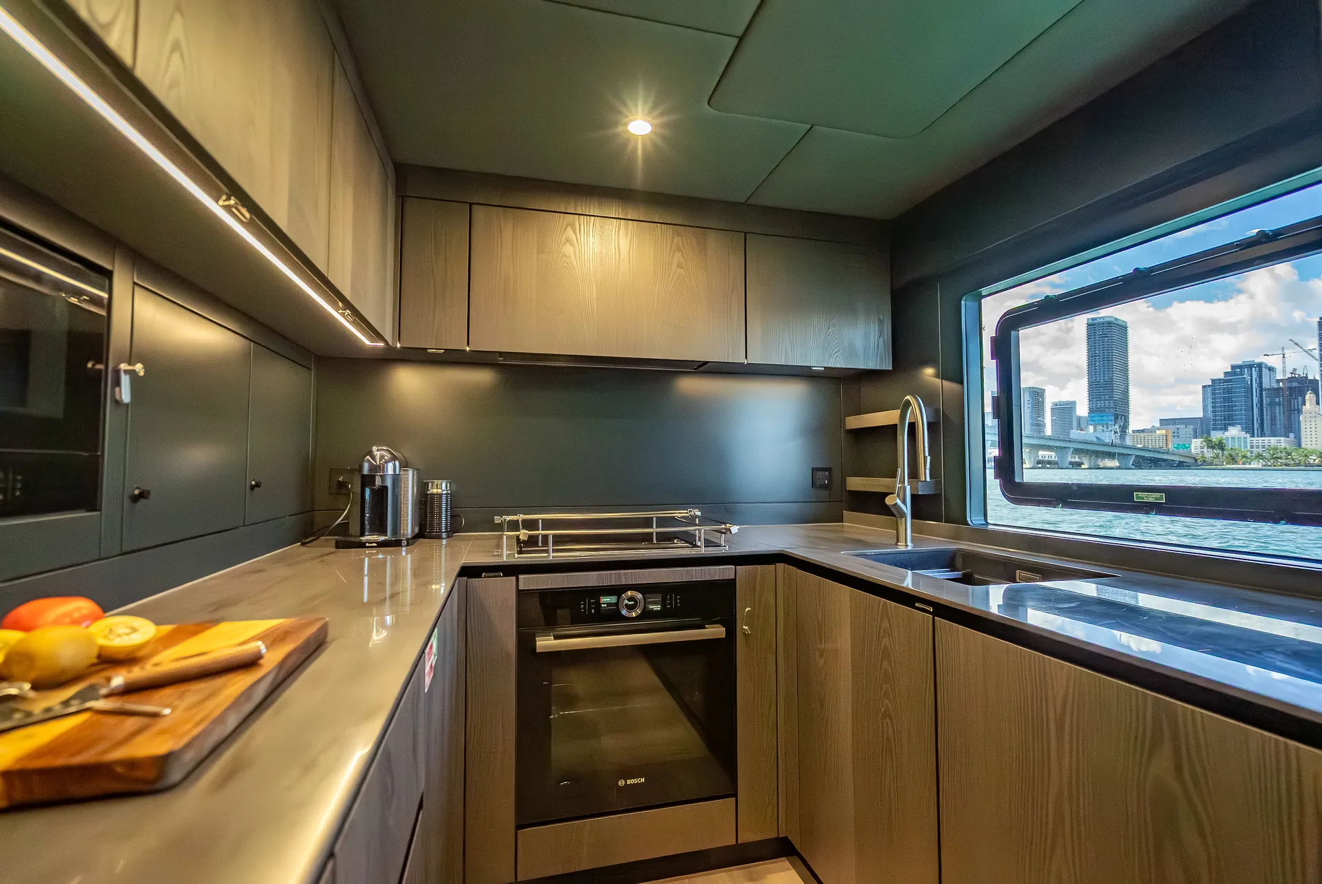 70' Sunreef 2026 with Jacuzzi