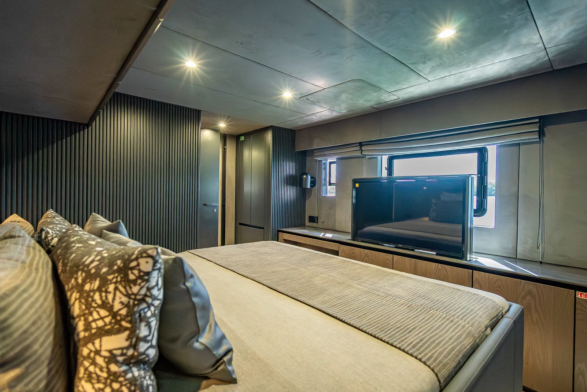 70' Sunreef 2026 with Jacuzzi