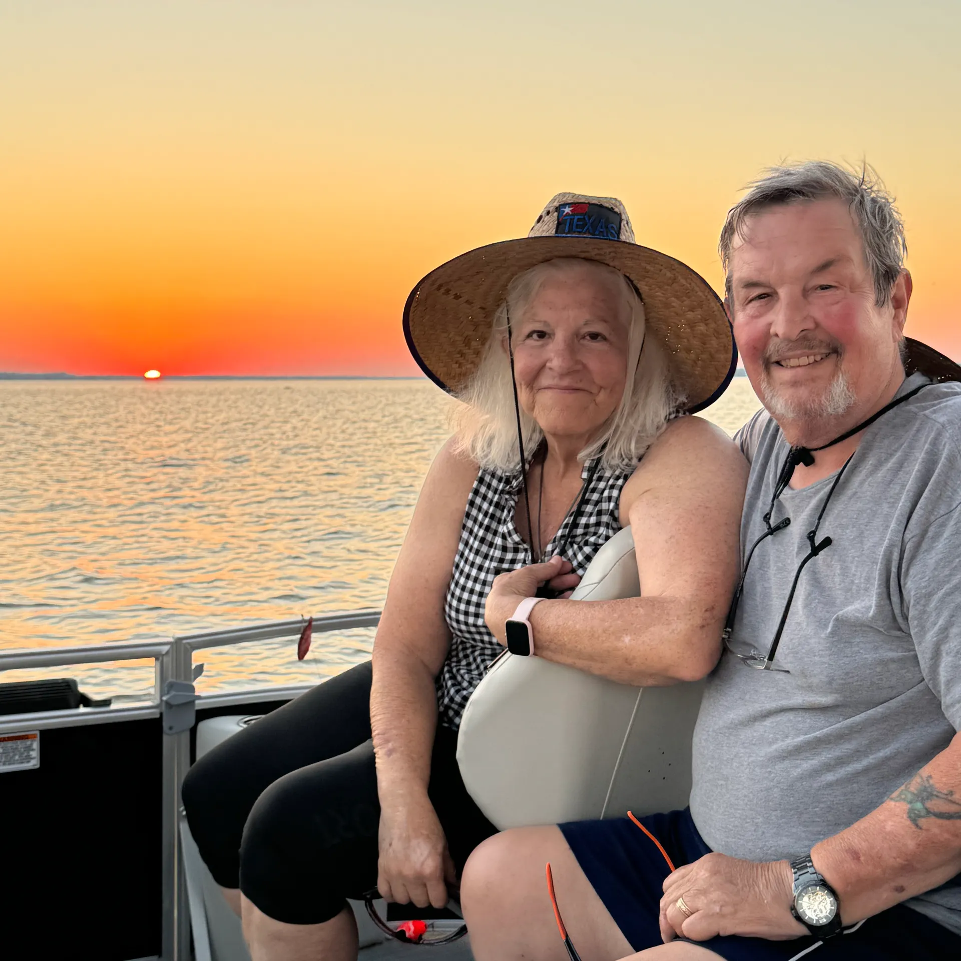 SunChaser 18' Vista Fish Pontoon – Available on Lake Livingston!