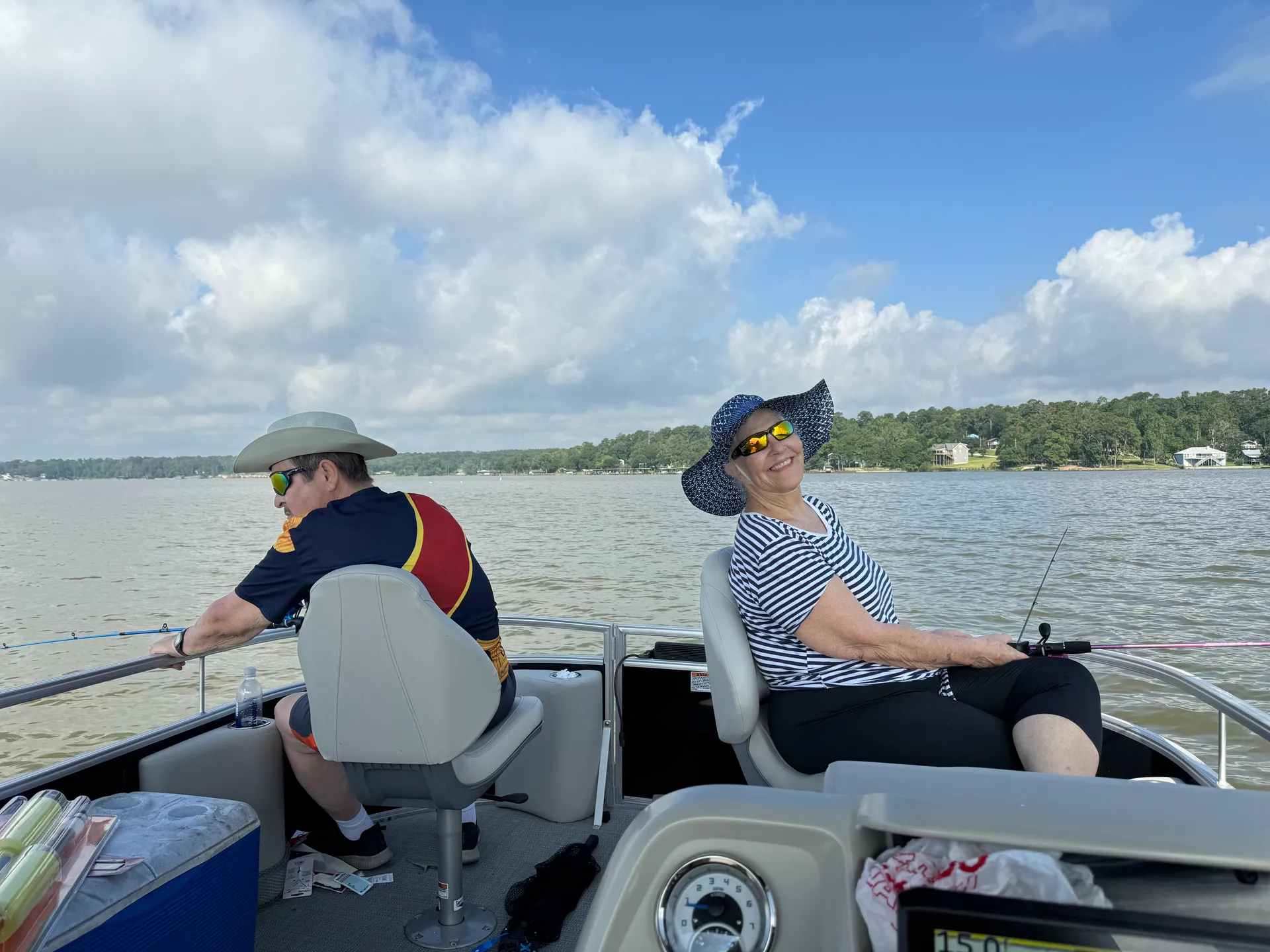 SunChaser 18' Vista Fish Pontoon – Available on Lake Livingston!
