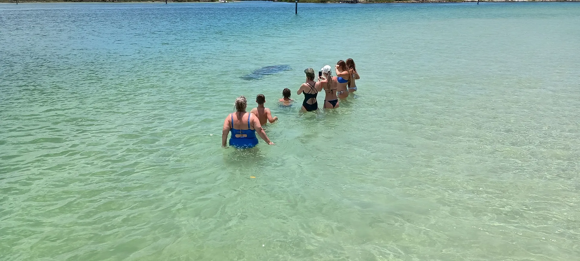 Deluxe 27' Tritoon w/ 300 HP Outboard in the heart of Naples