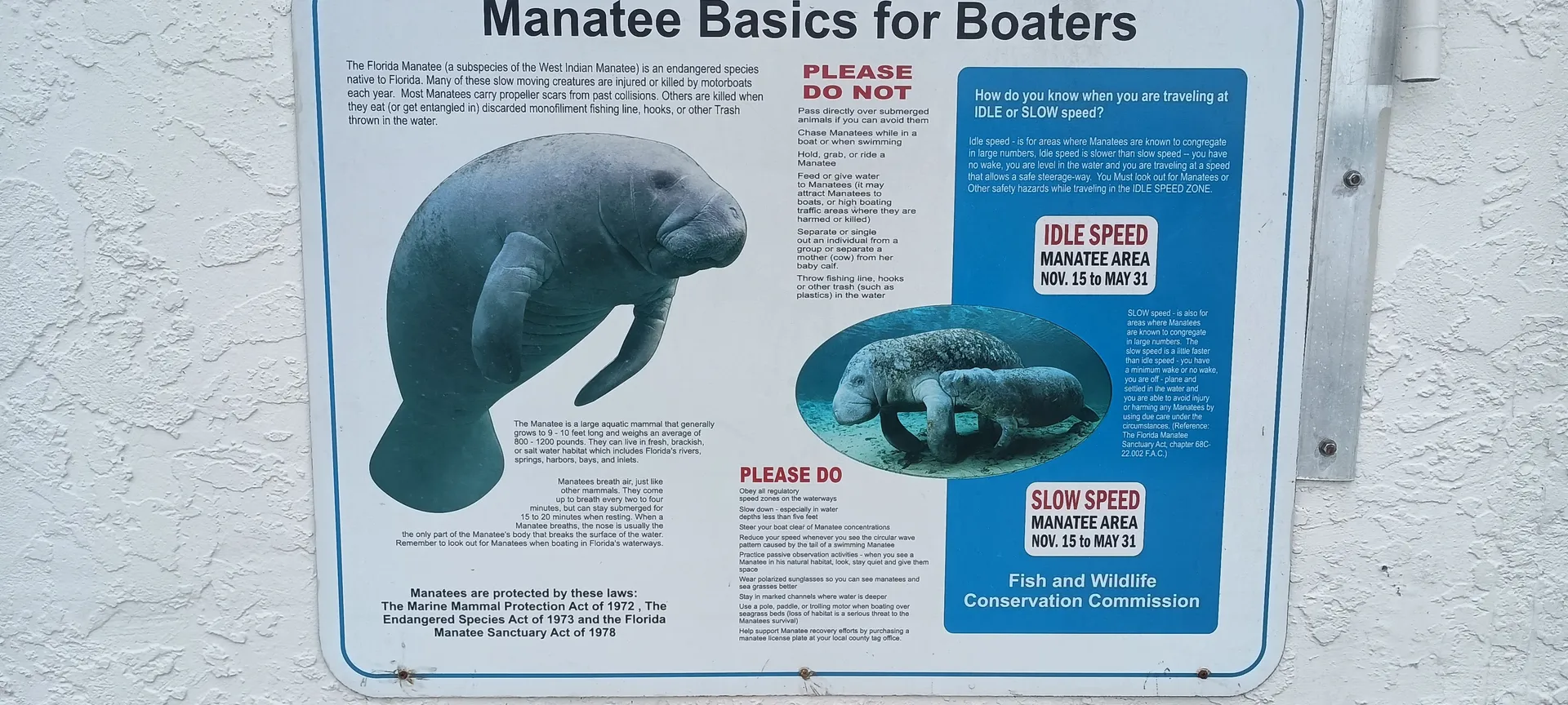 Deluxe 27' Tritoon w/ 300 HP Outboard in the heart of Naples